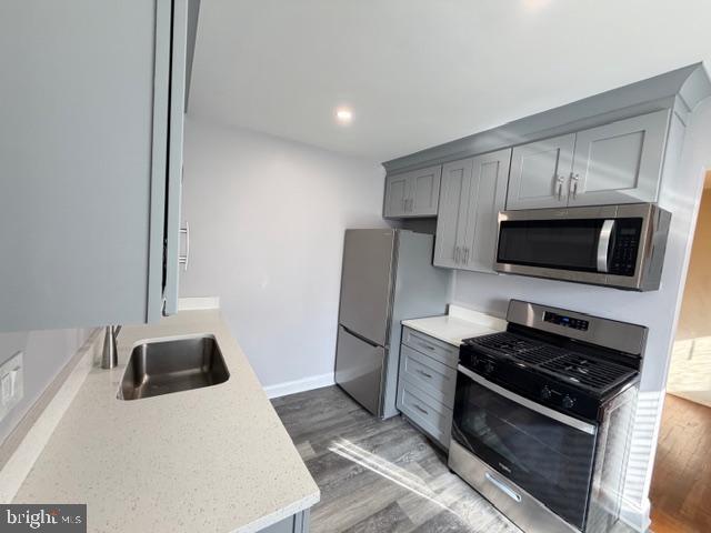 WHITFIELD GARDENS - Residential