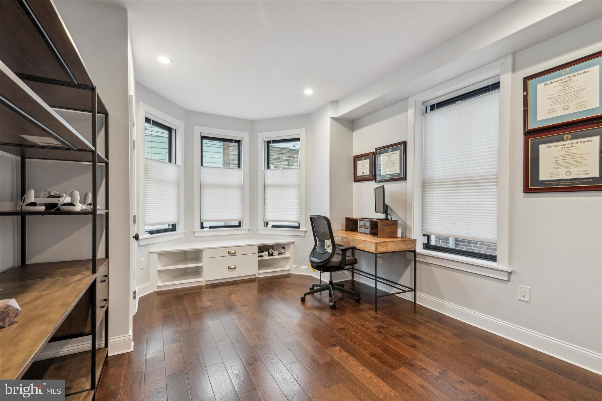 FAIRMOUNT - Residential