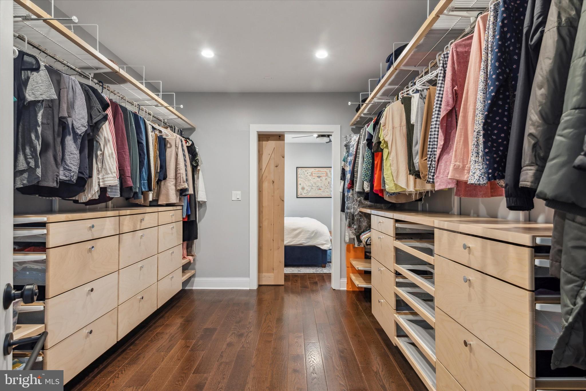 FAIRMOUNT - Residential