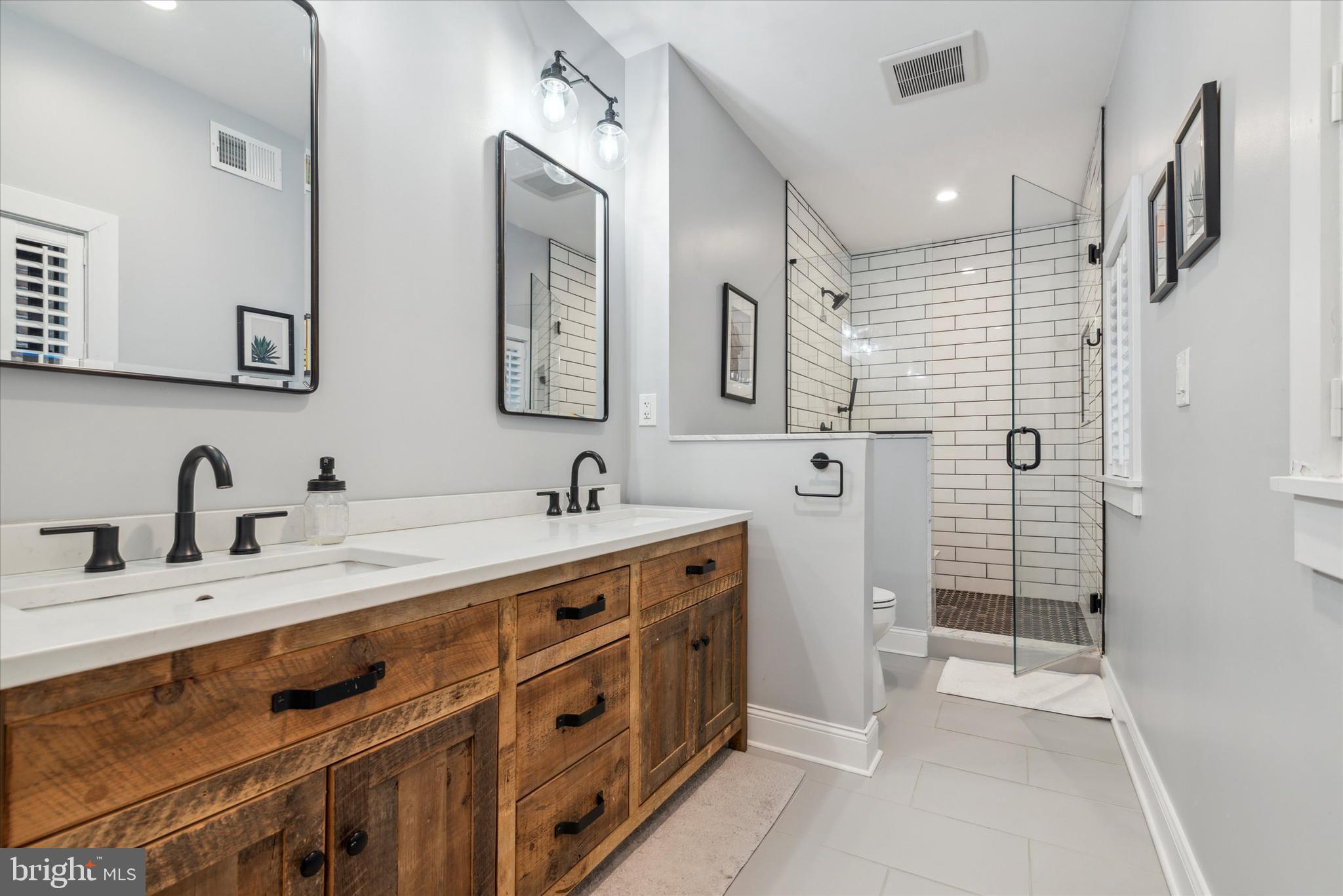 FAIRMOUNT - Residential