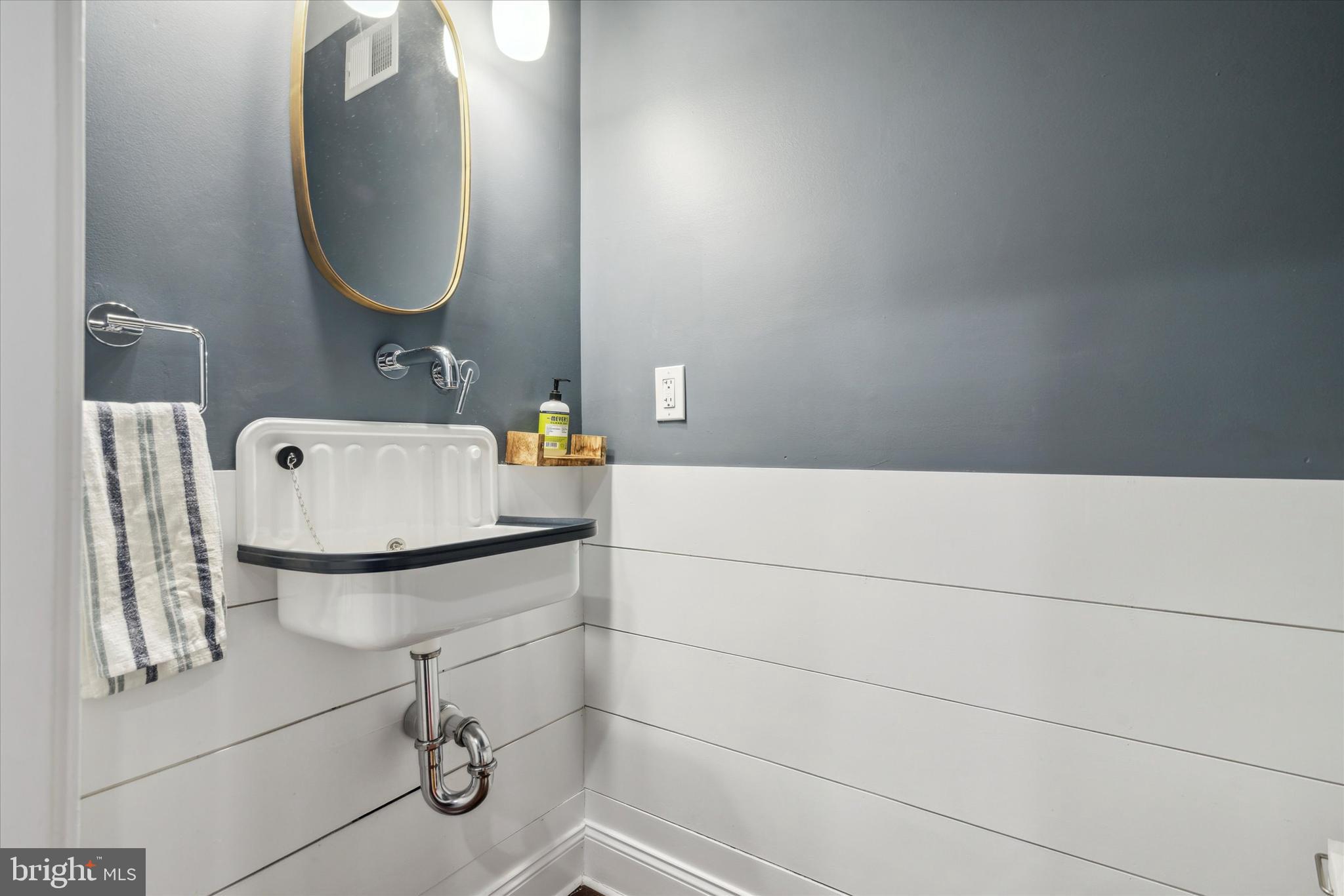 FAIRMOUNT - Residential