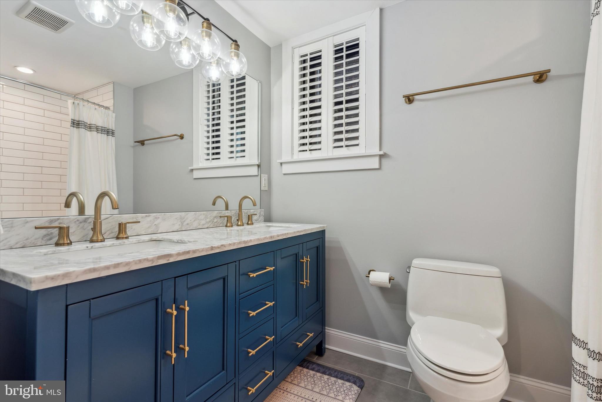 FAIRMOUNT - Residential