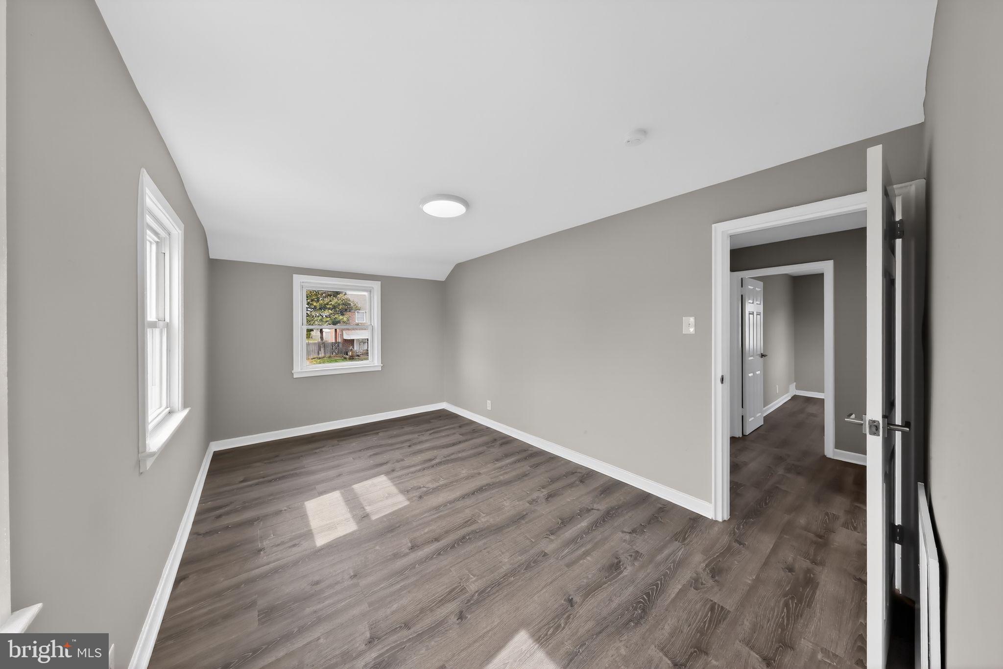 COLLINS PARK - Residential