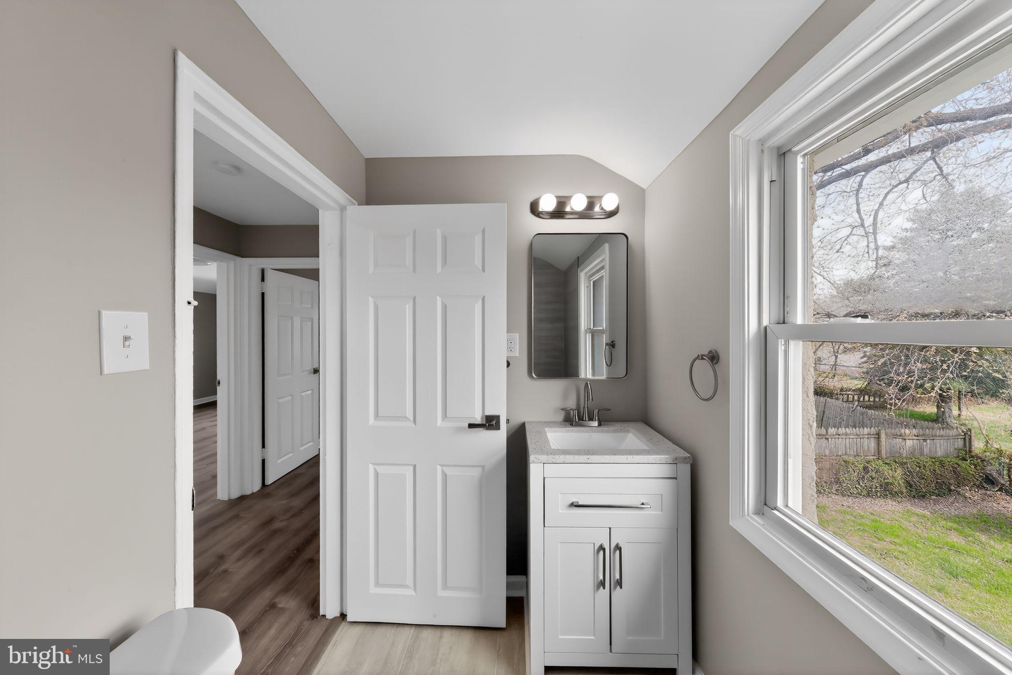 COLLINS PARK - Residential