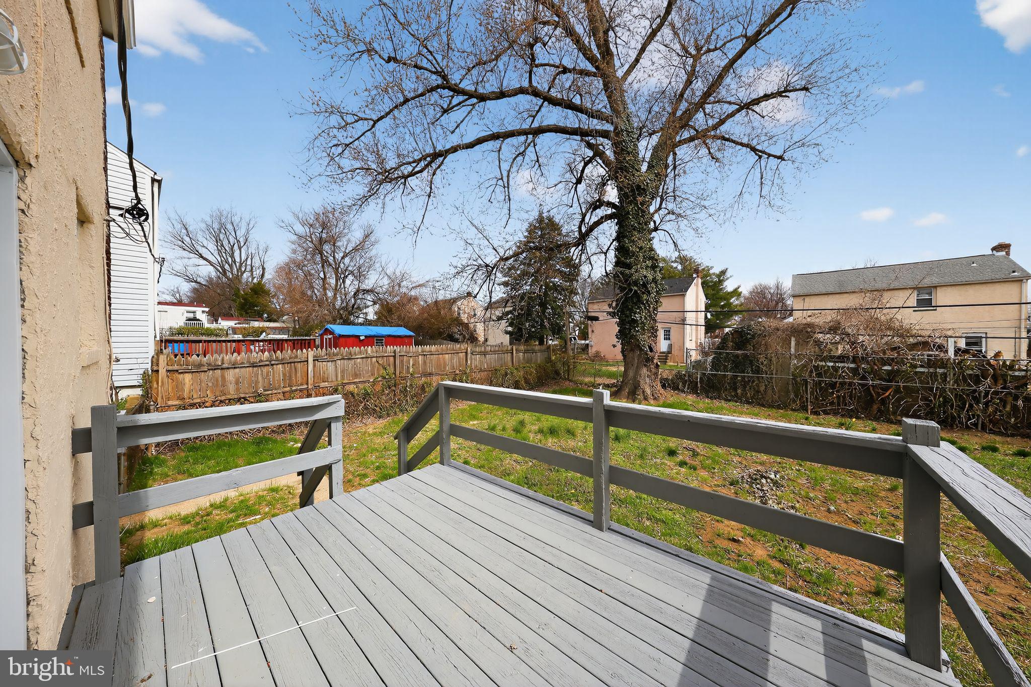 COLLINS PARK - Residential