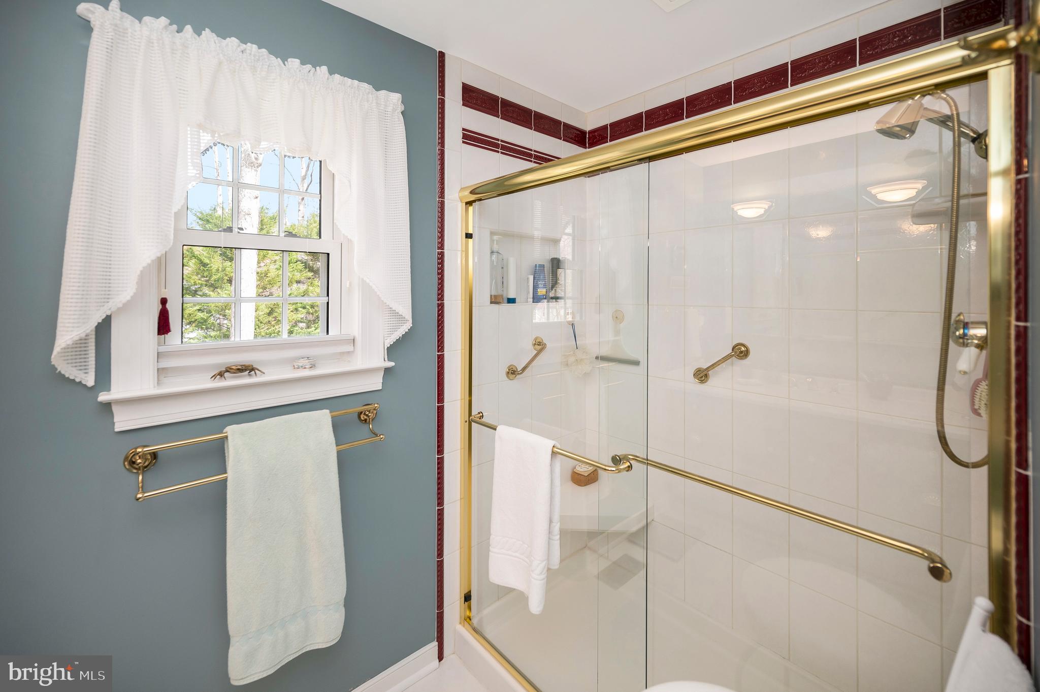 LAKE OF THE WOODS - Residential