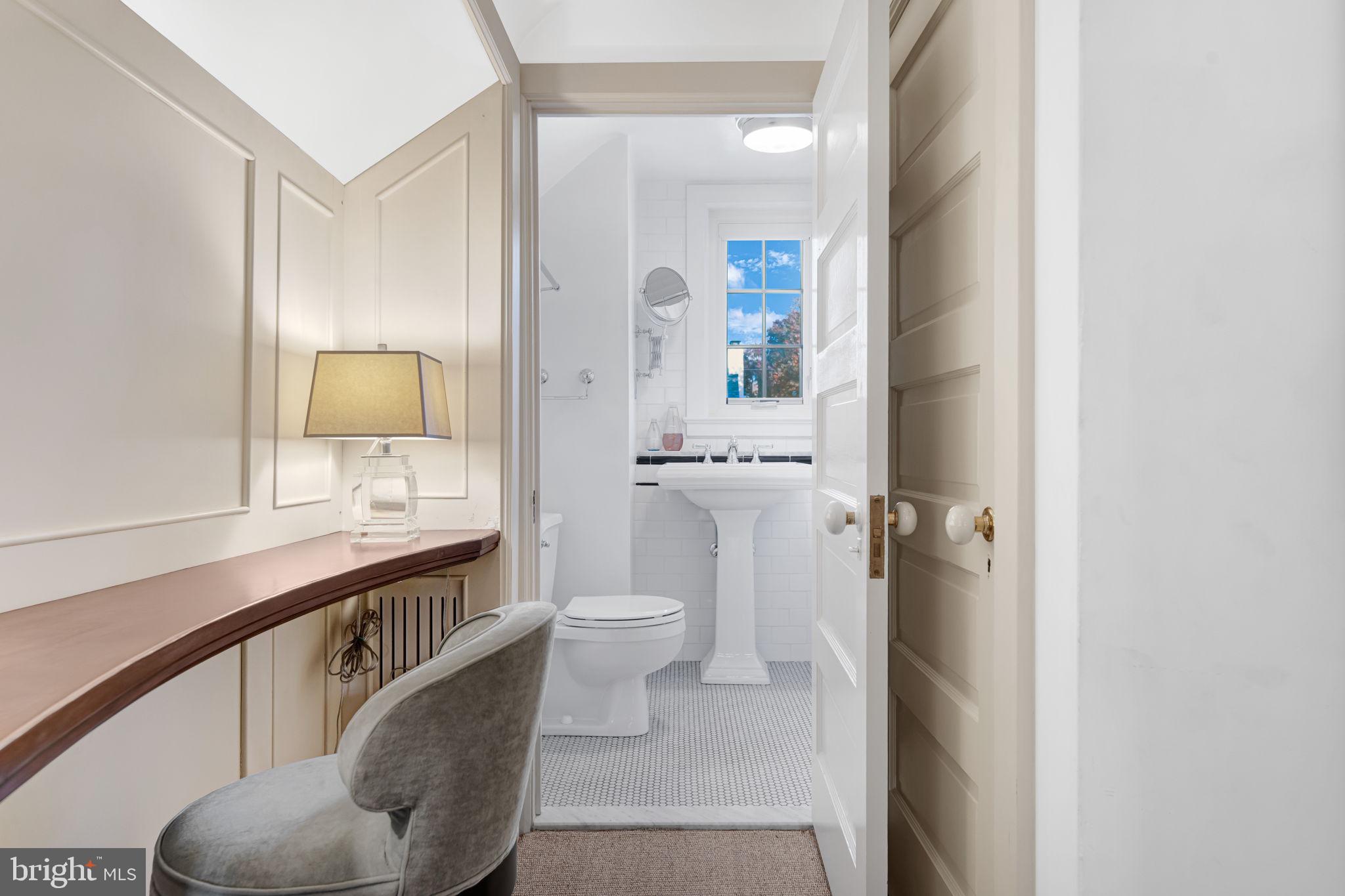 GREATER HOMELAND HISTORIC DISTRICT - Residential Lease