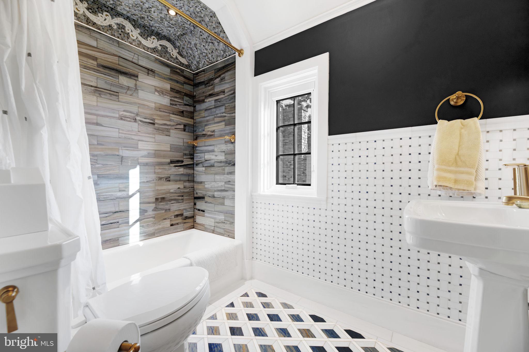 GREATER HOMELAND HISTORIC DISTRICT - Residential Lease