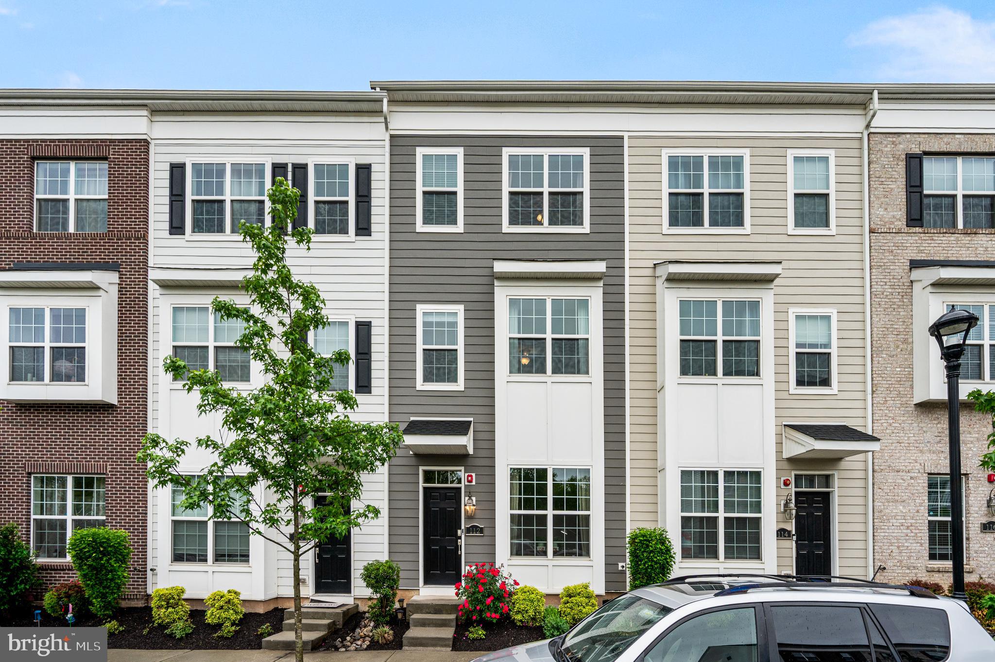WATERSIDE - Residential
