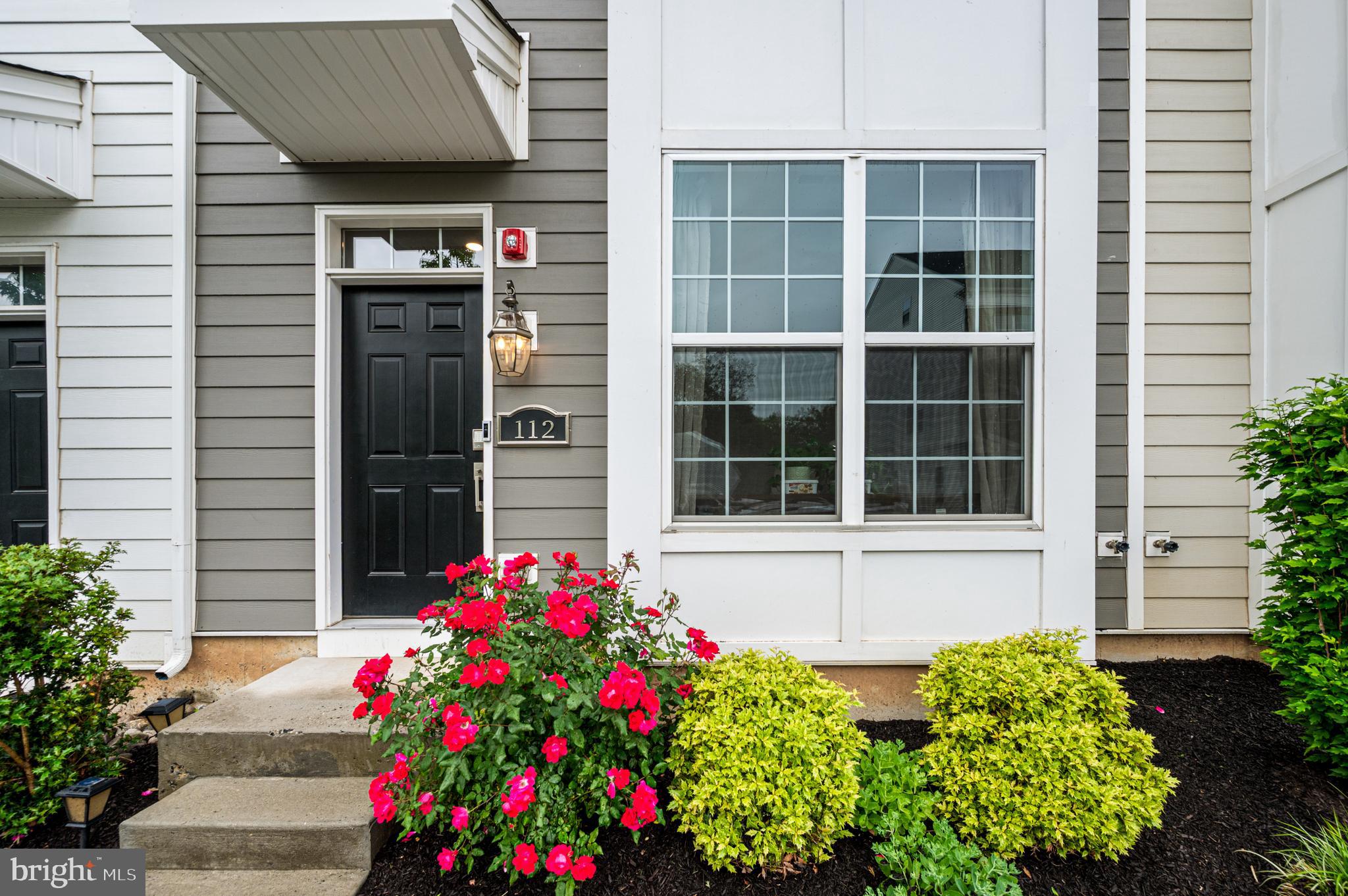 WATERSIDE - Residential