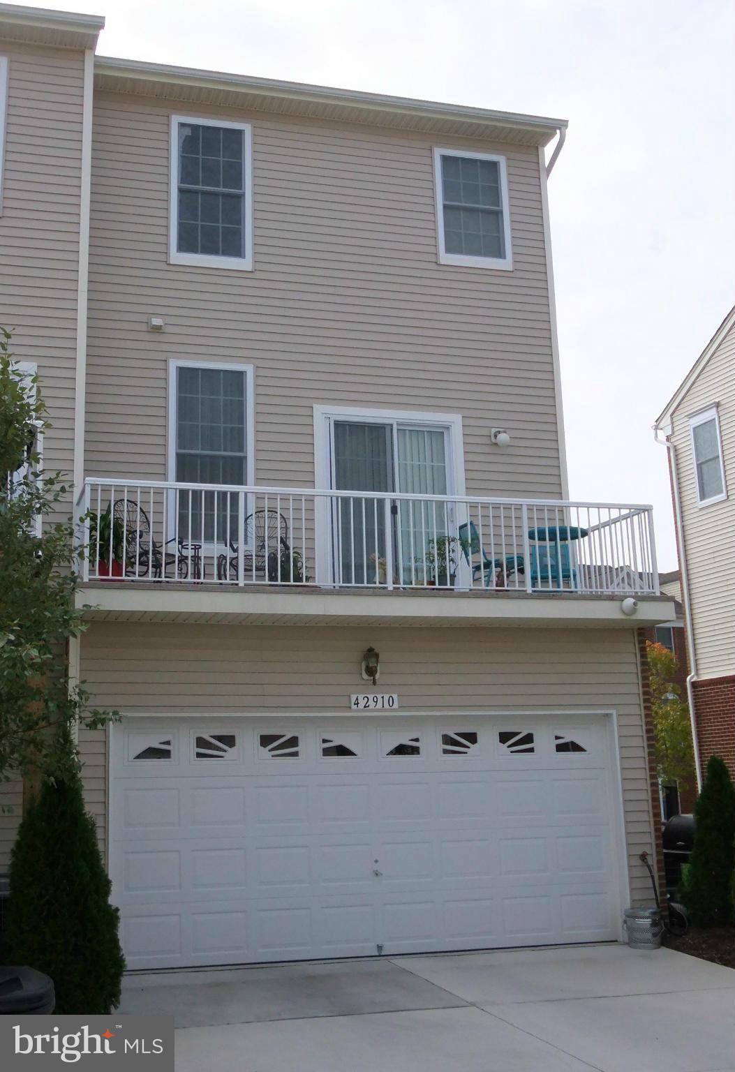 AMBERLEA AT SOUTH RIDING - Residential Lease