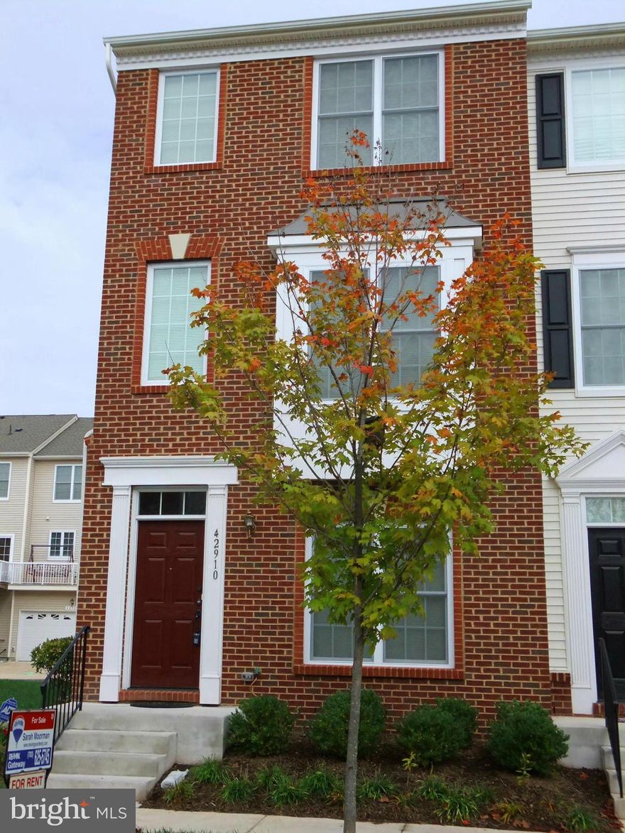 Fabulous END unit townhouse in the Heart of South Riding! Walk to Panera or Giant shopping! Open floor plan, gorgeous woods, upgraded cabinets/granite/appliances, security system. Washer/Dryer kitchen level. Close to schools, pools, shopping, day care. 2 MBR w/ Private Baths & WI Closet. Neutral colors. 2 car garage w/ opener.  Property/carpets to be professionally cleaned prior to new tenant move