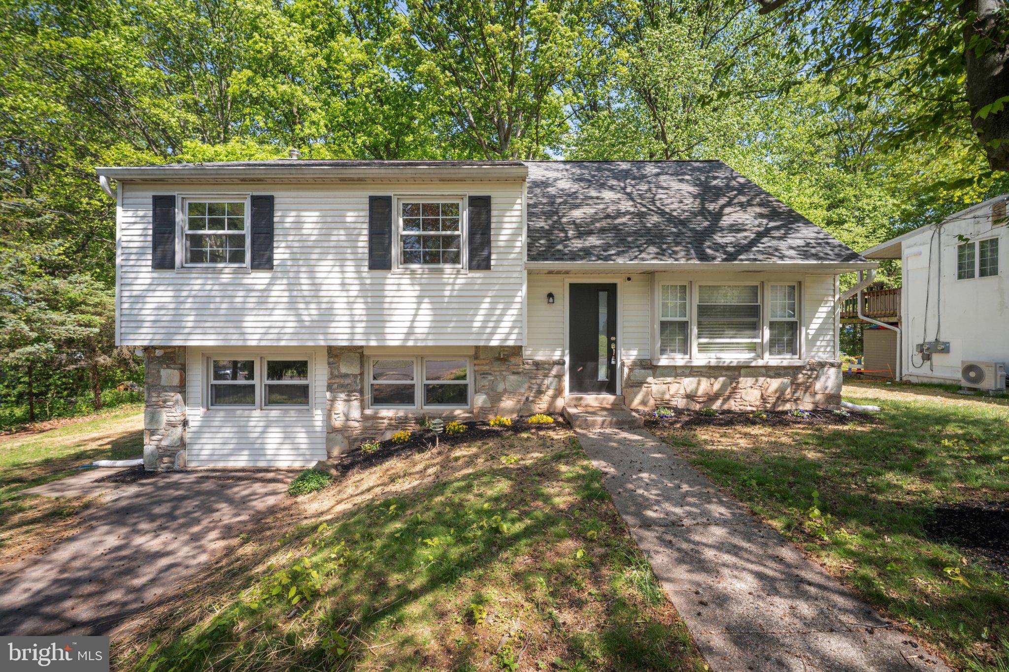 BRITTANY FARMS - Residential