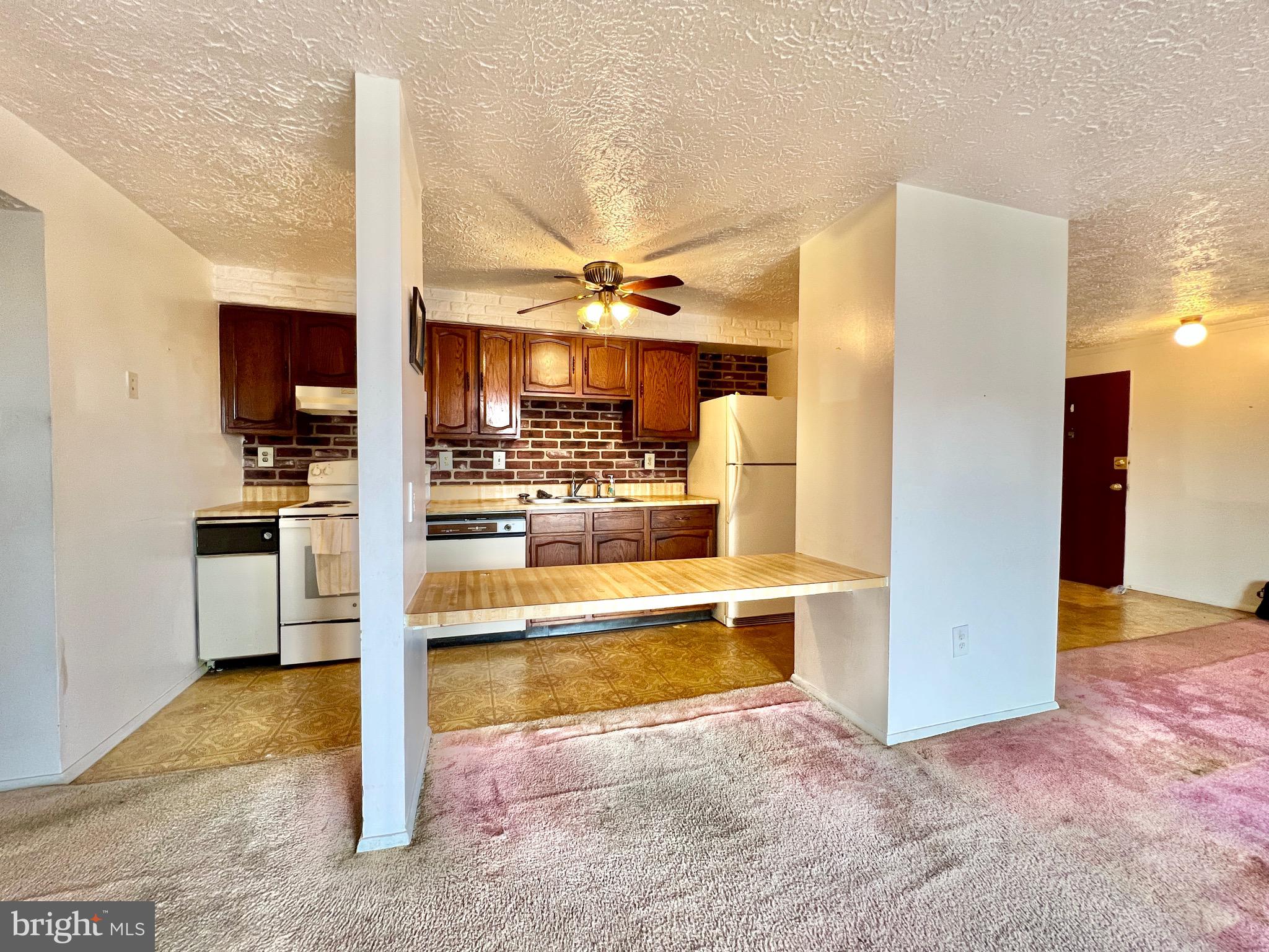 AMBERTOWNE - Residential