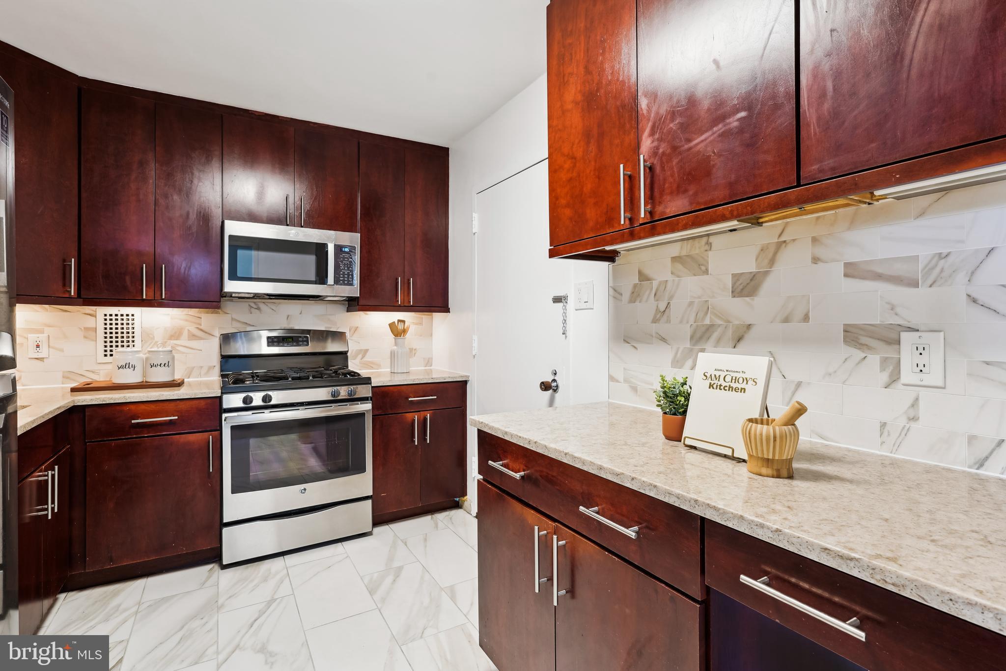 3001 VEAZEY TERRACE NW 1322