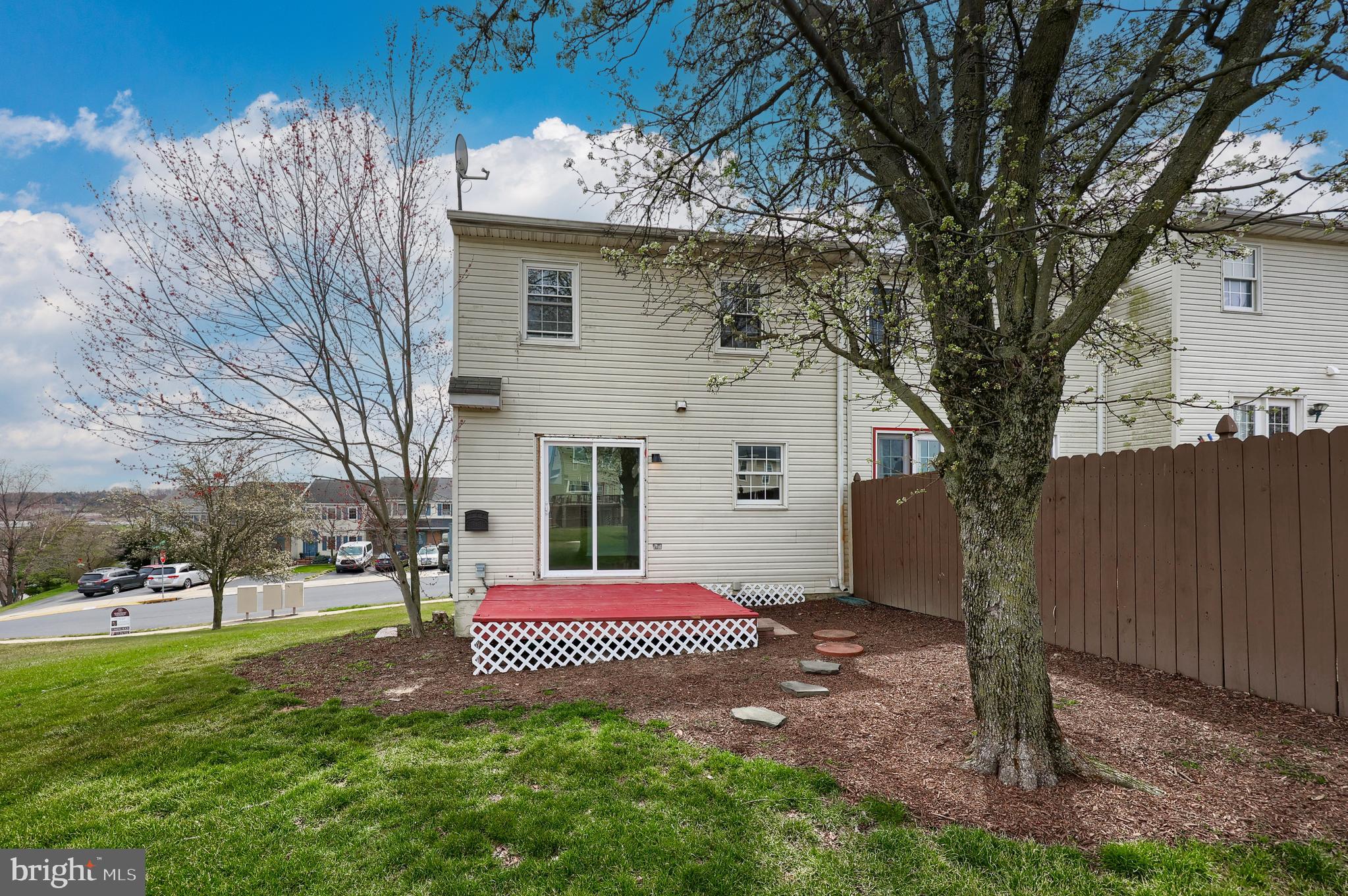 WOODMONT - Residential