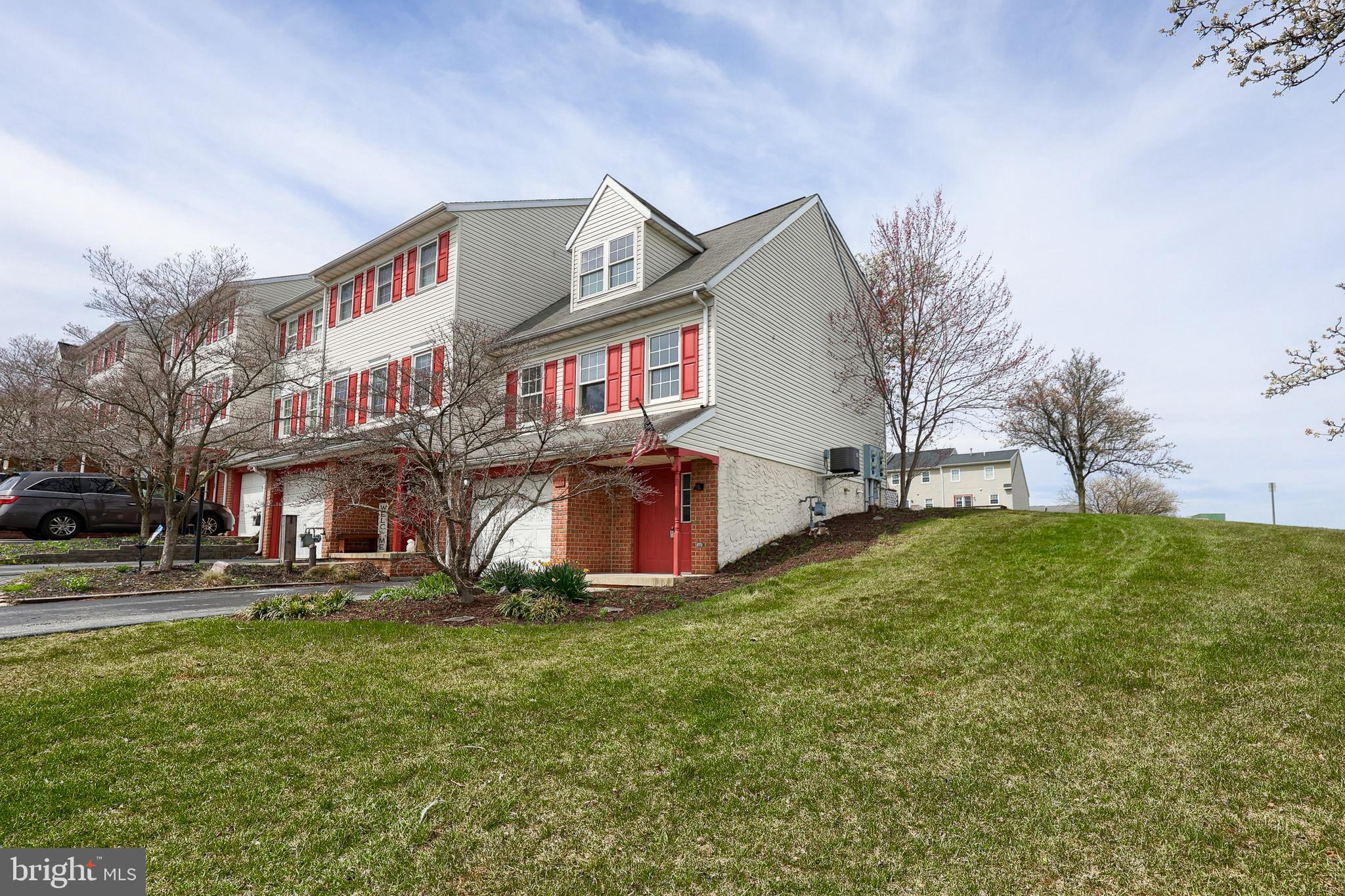 WOODMONT - Residential