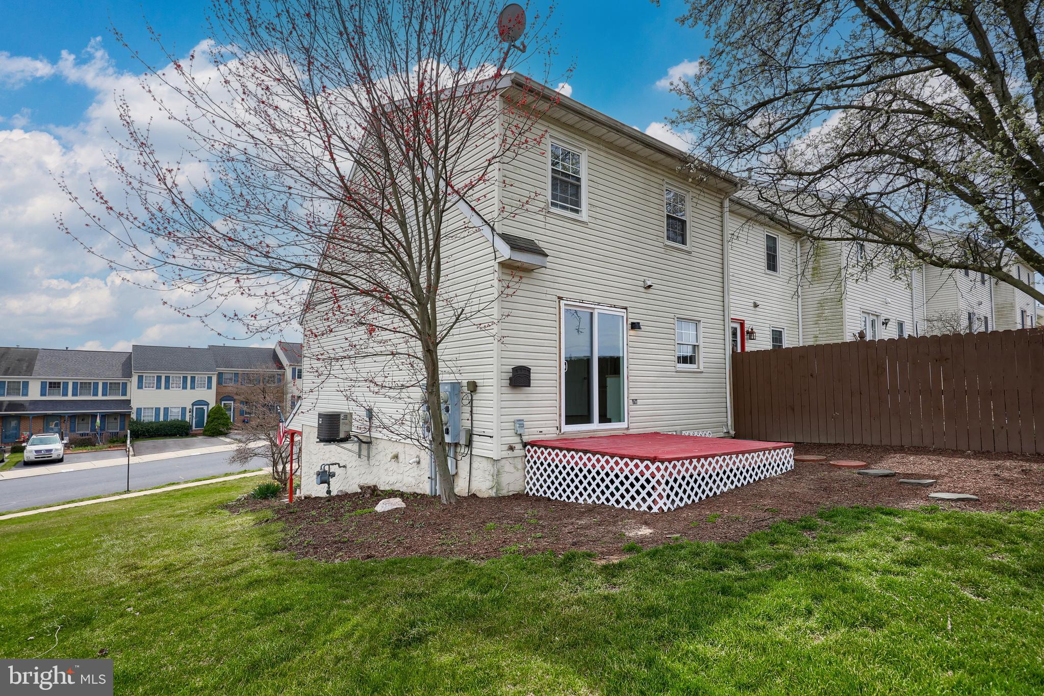 WOODMONT - Residential