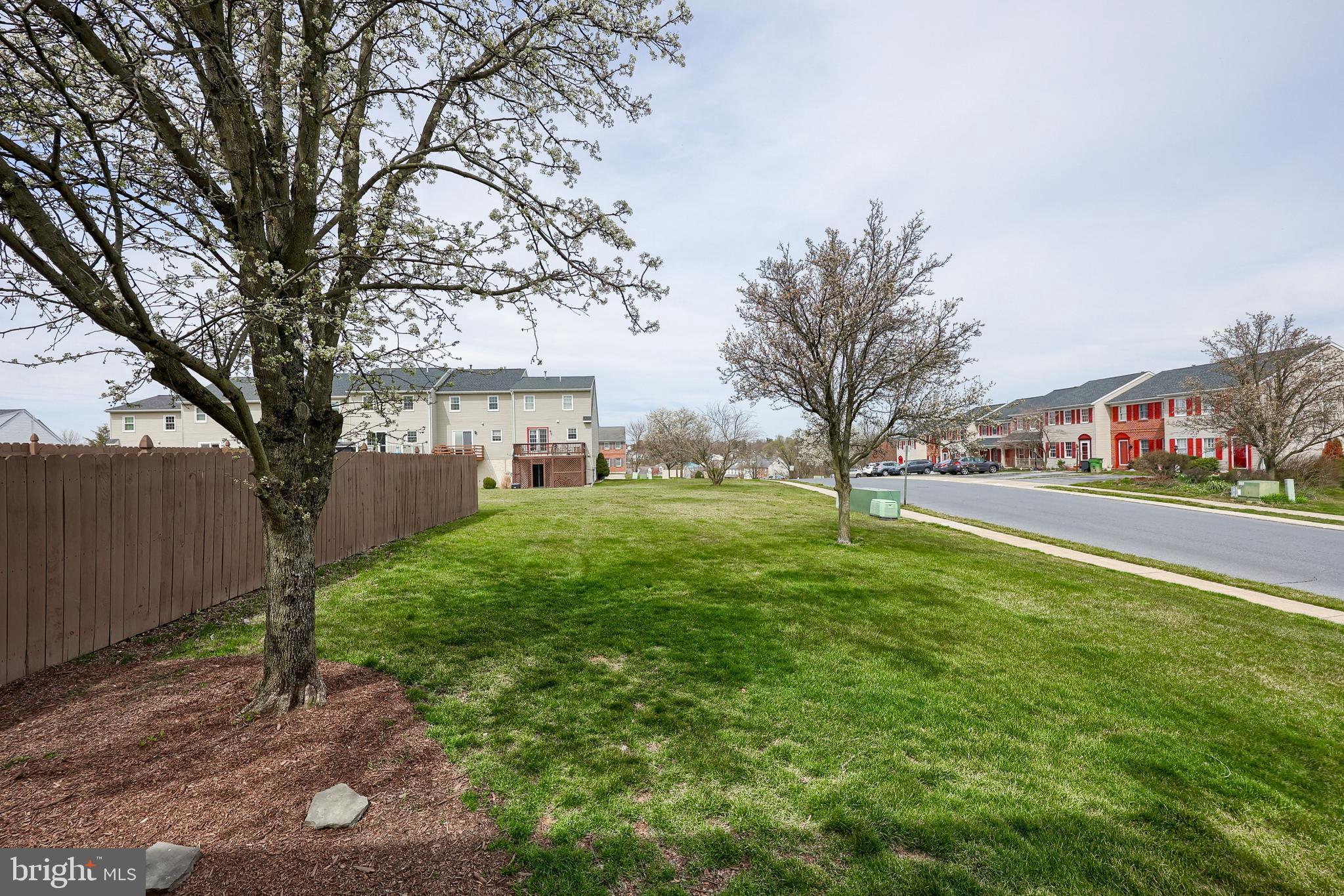 WOODMONT - Residential