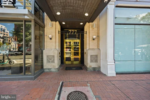 MLS: DCDC2281758
