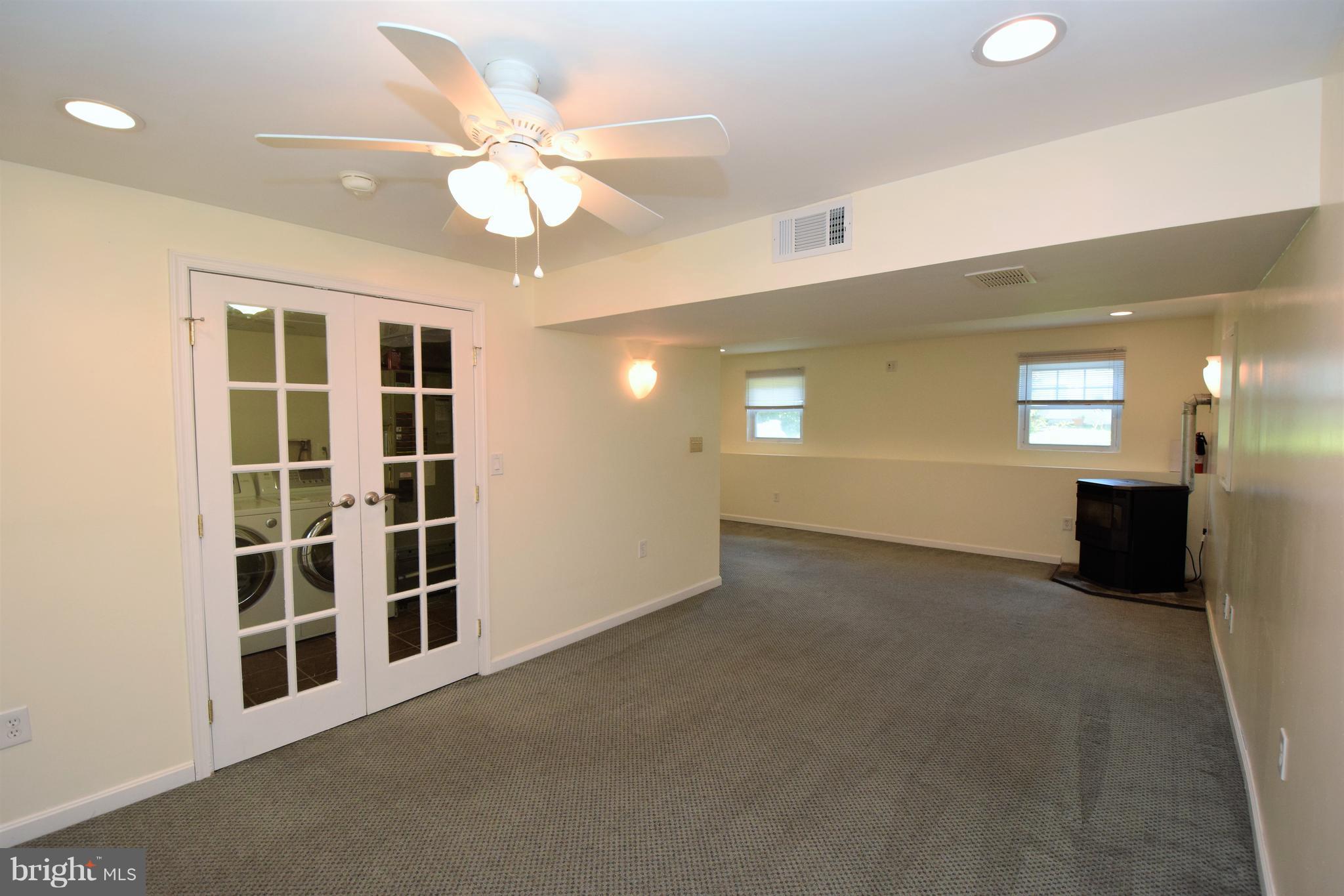 WETHERSFIELD - Residential