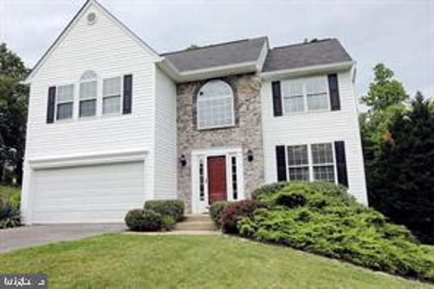 No more showings !!!!Please observe Covid  19 protocol. If you are not feeling well please do not come to the house. Please wear a mask  at all times when inside the house. Only 3 people in the house agent and 2 others.  This home is big and beautiful just waiting for a new owner. This gorgeous three level home has 4 large bedrooms , the master bedroom has vaulted  ceilings, large walk in closet with   soaker tub and shower.  All baths have ceramic title  flooring.  Second full bath on upper level also.  The entrance and foyer offers high ceilings and a stunning chandelier. Lots of living space on the main level with separate living room and dining room, family room and gourmet kitchen with stainless steel appliances and granite counter tops. Atrim windows, plenty of cabinet space and storage. All new carpet  and paint in family room and bedrooms. Huge composite deck  off family room great for cook outs.  Backyard for privacy and nice storage shed. Close to  great schools, shopping  and restaurants, easy access to 301 and  210. Lower level is partially finished.