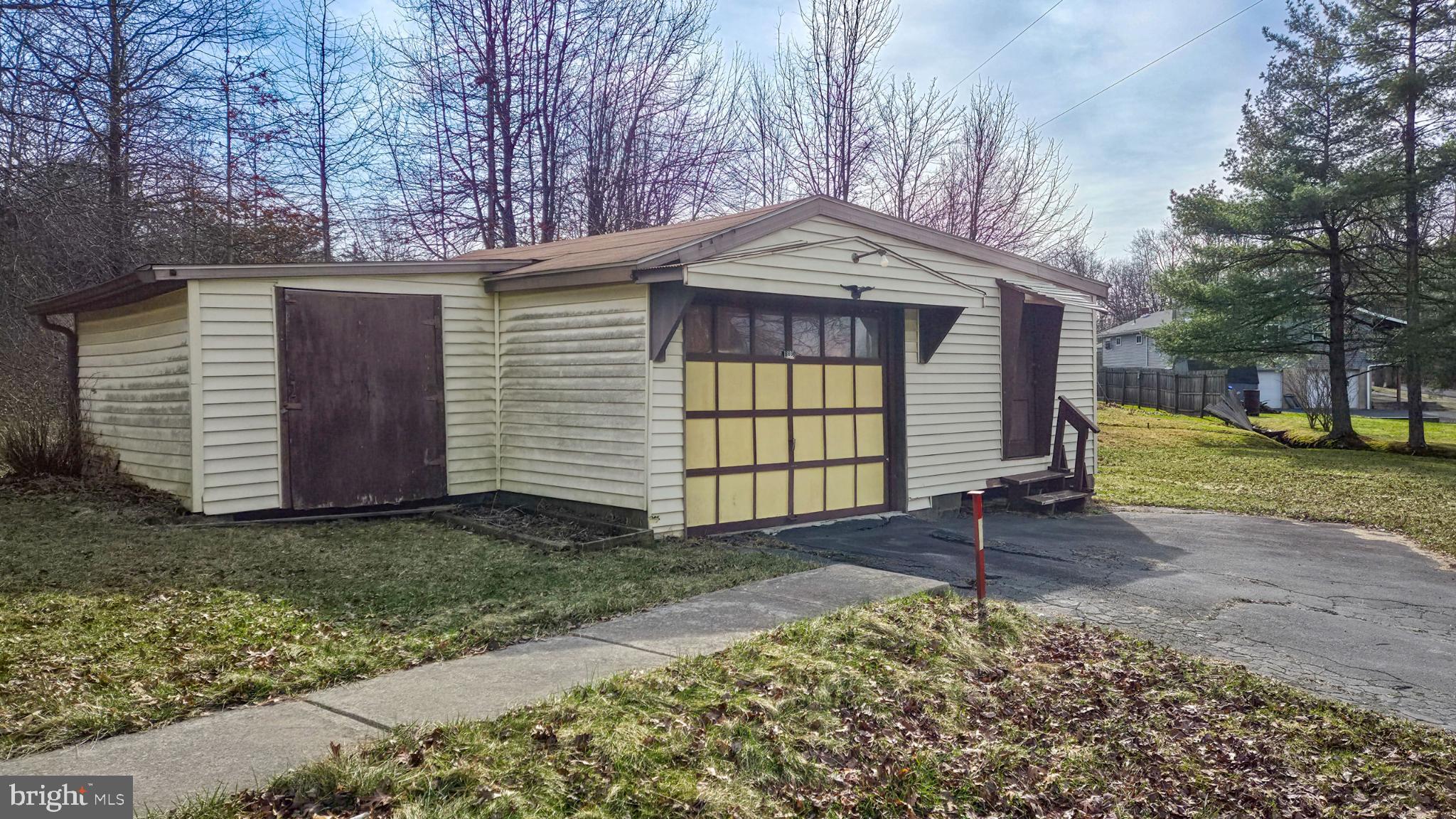 SPRINGFIELD - Residential