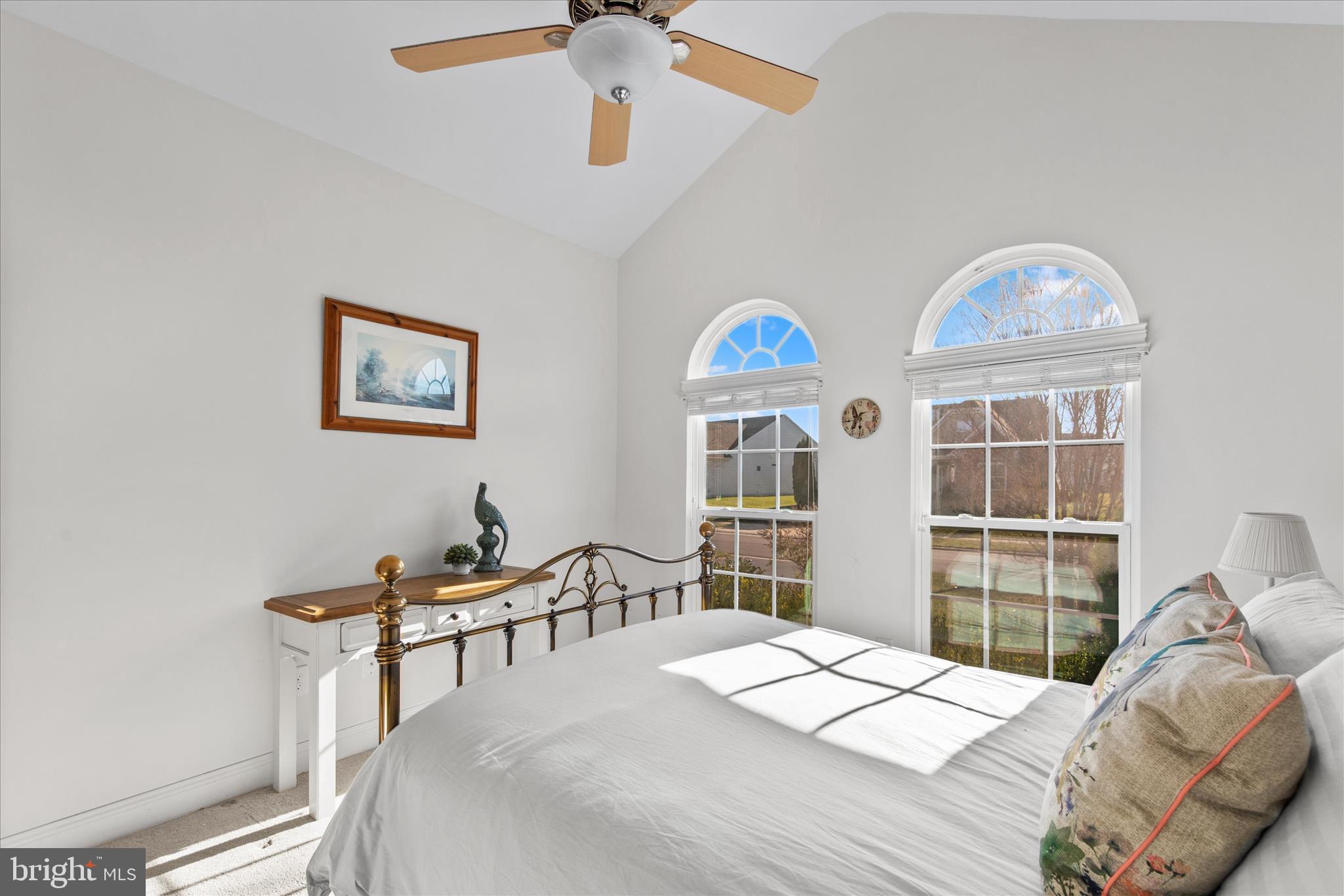 VINCENT OVERLOOK - Residential