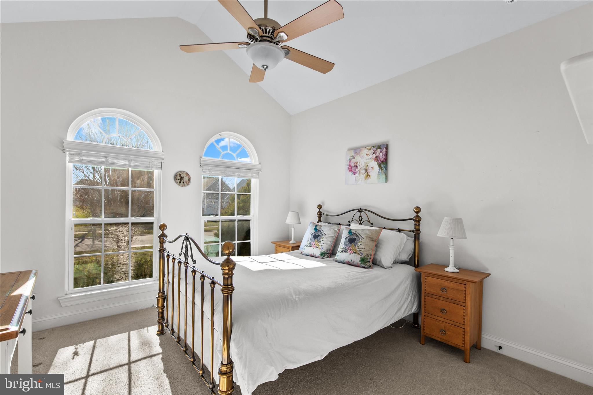 VINCENT OVERLOOK - Residential