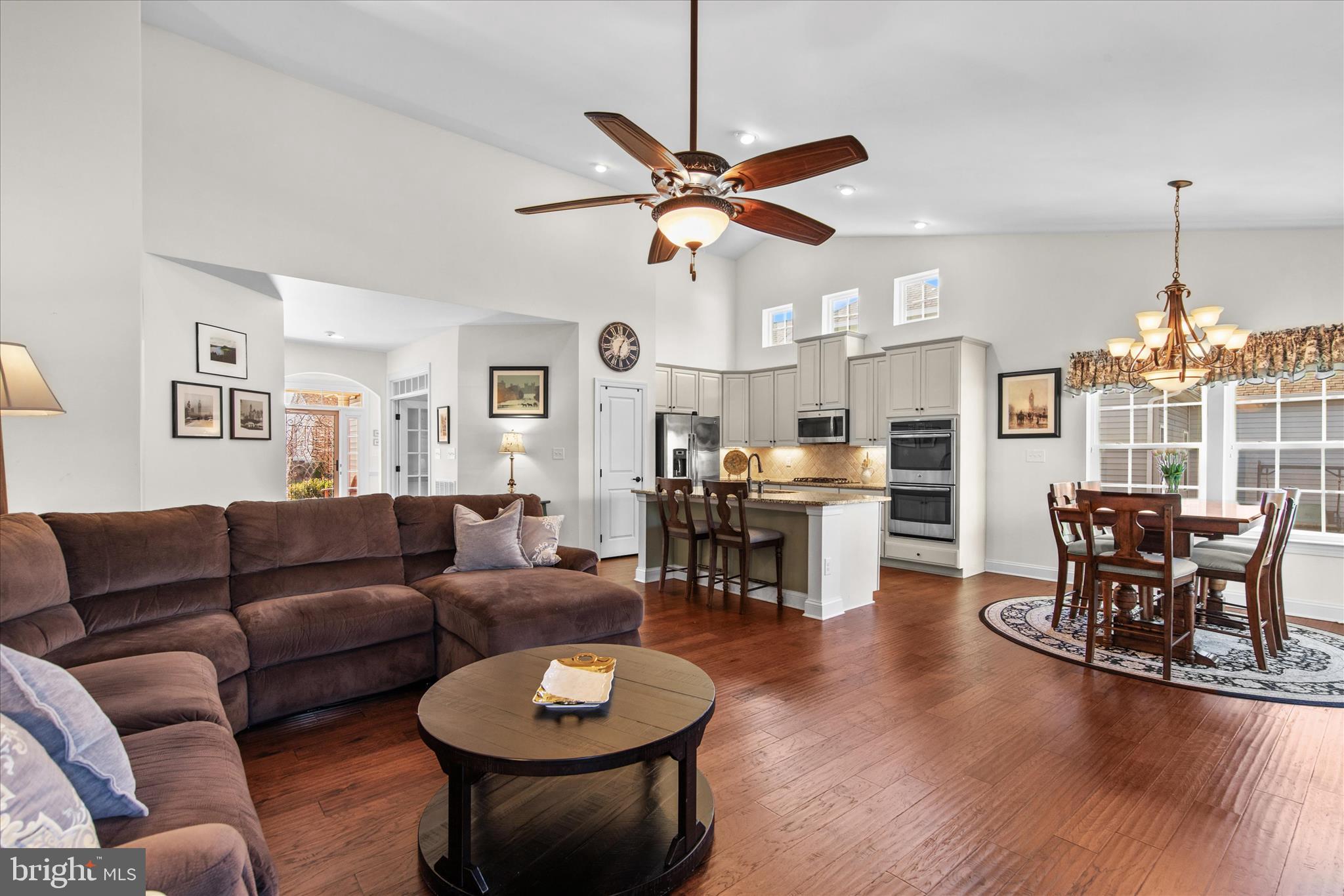 VINCENT OVERLOOK - Residential