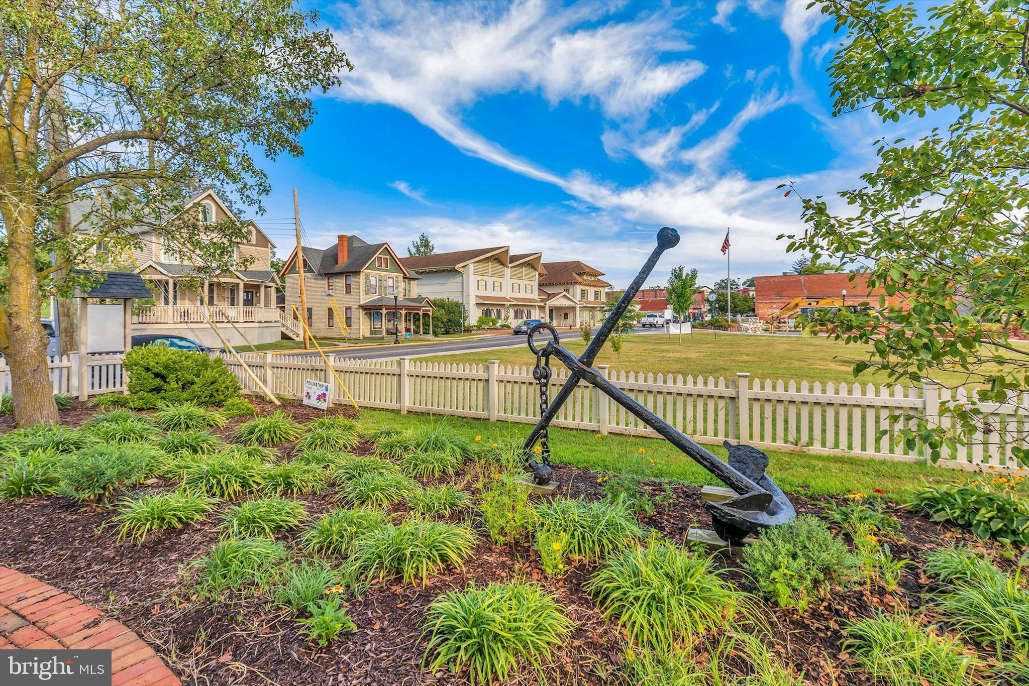 VINCENT OVERLOOK - Residential