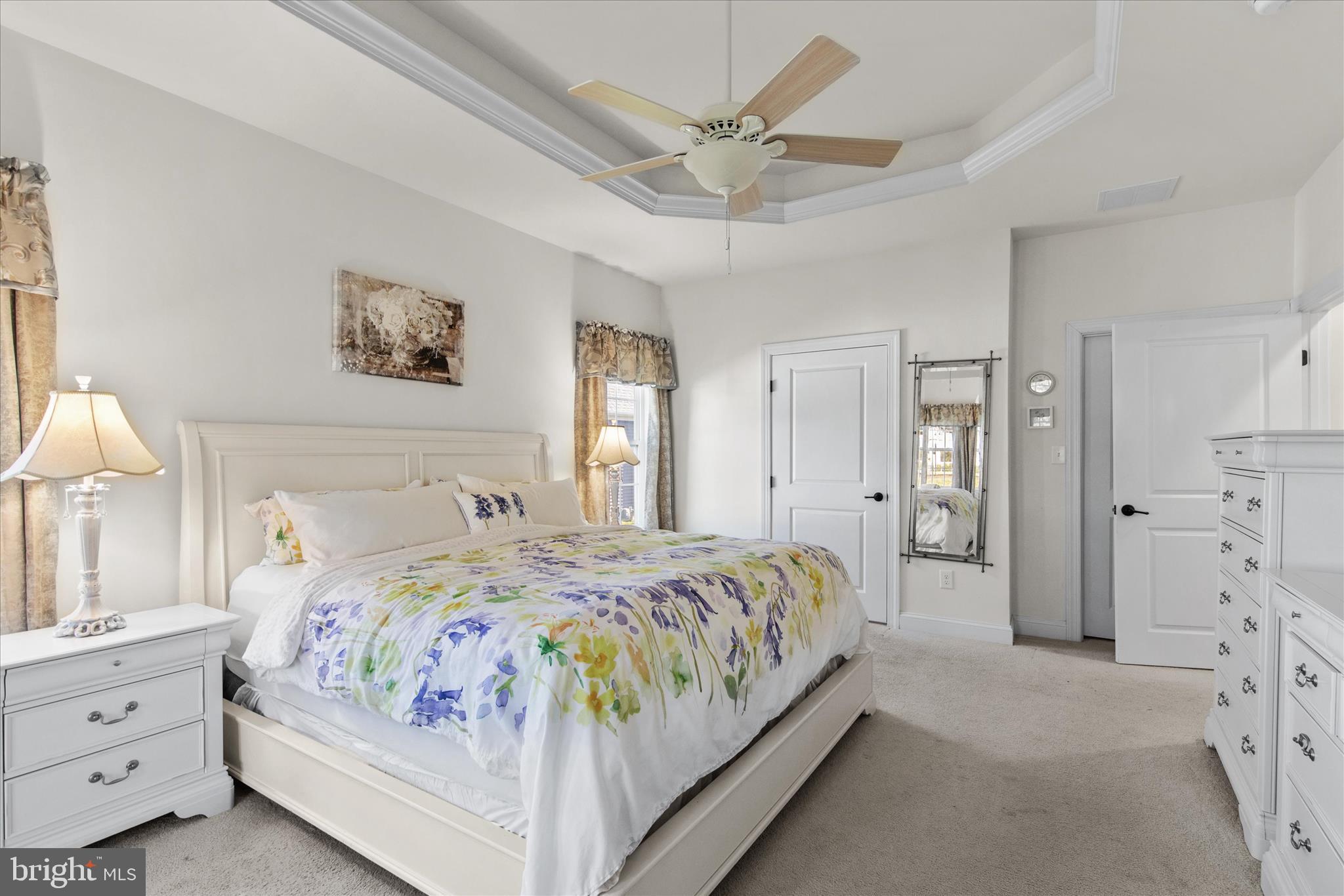 VINCENT OVERLOOK - Residential