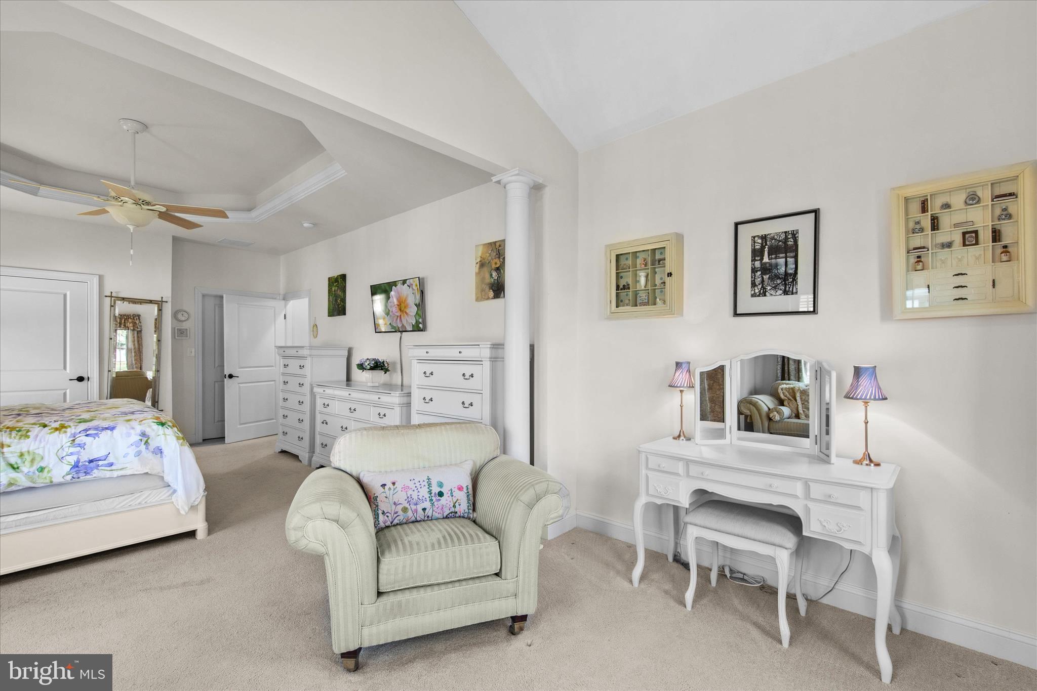 VINCENT OVERLOOK - Residential