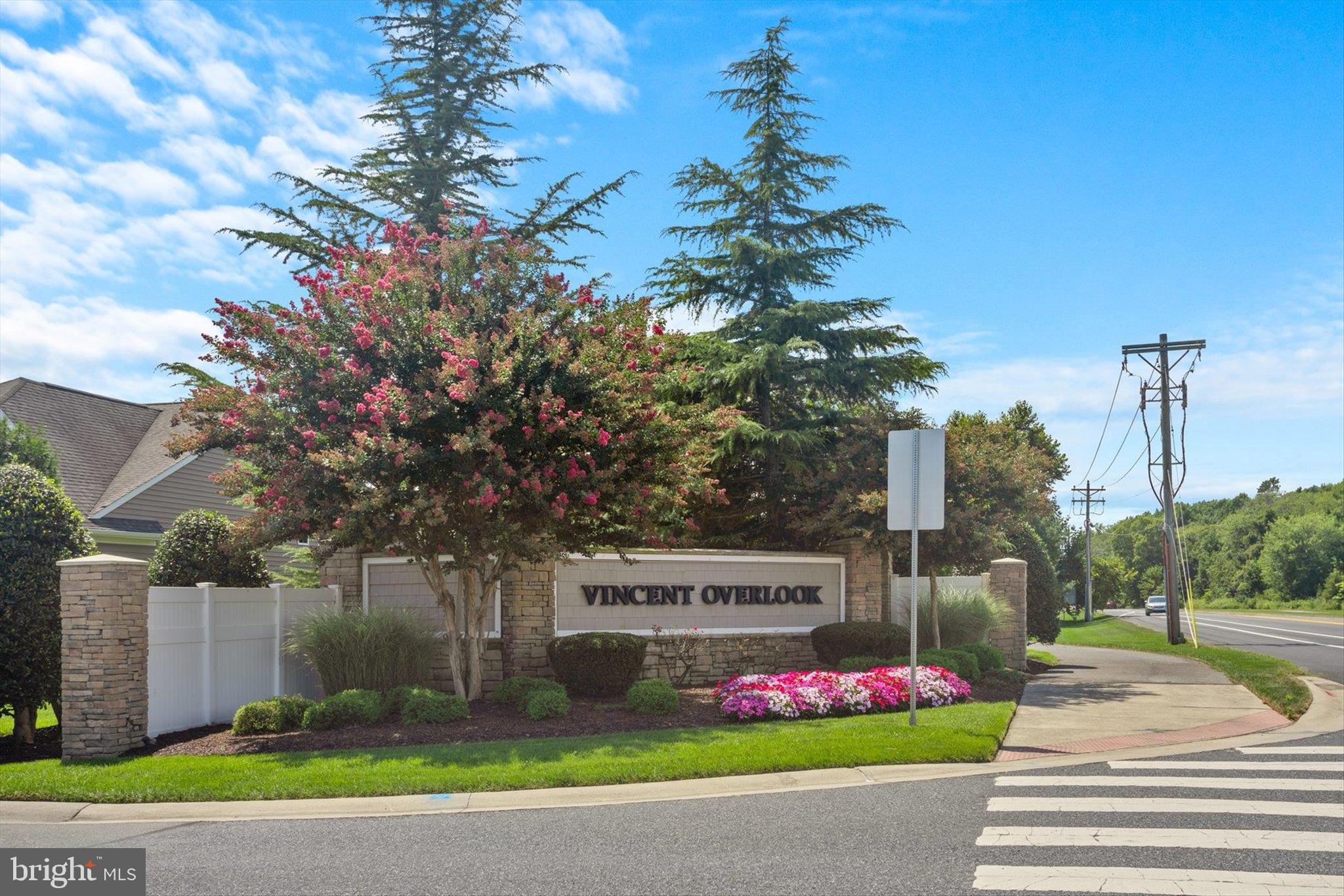 VINCENT OVERLOOK - Residential