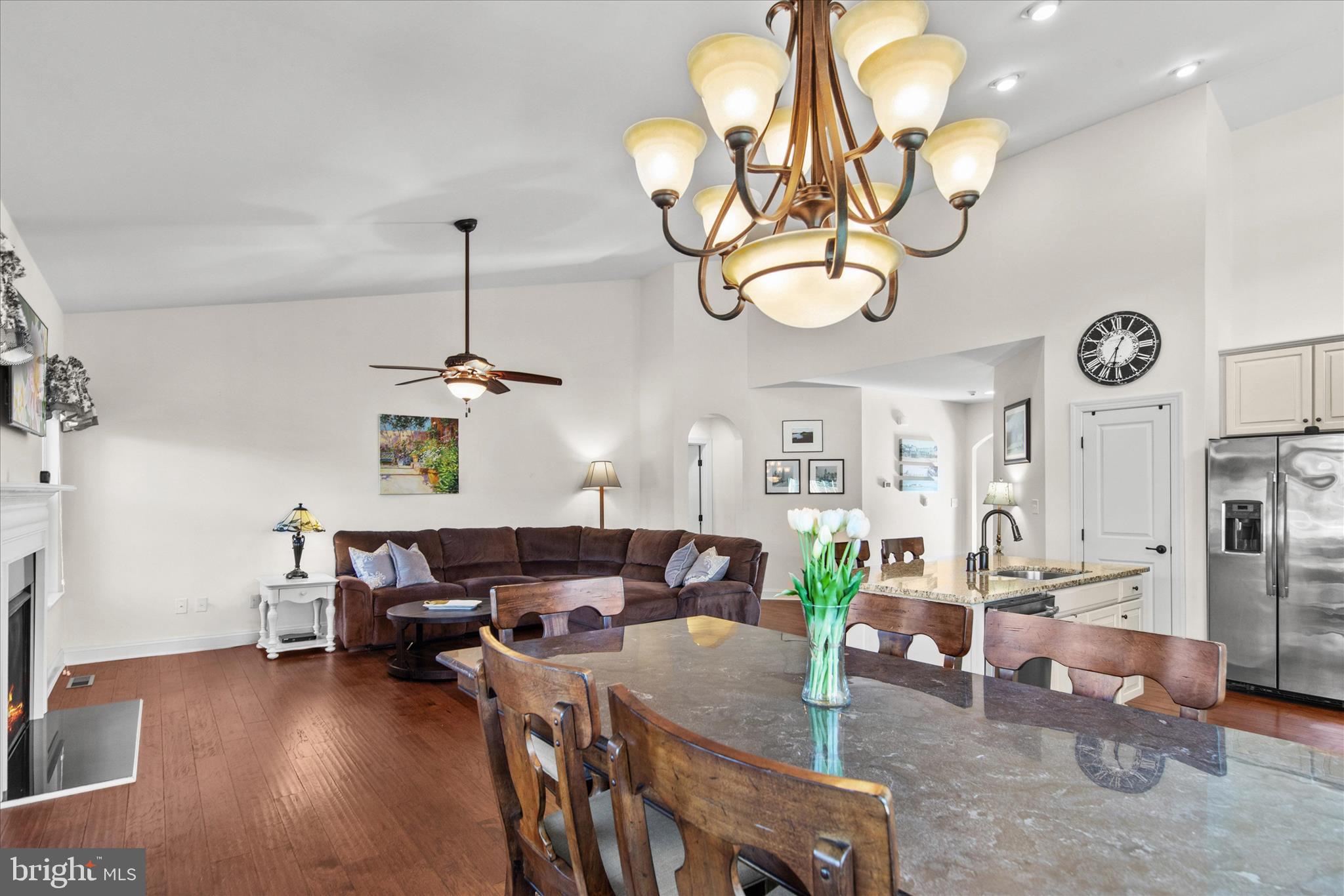 VINCENT OVERLOOK - Residential