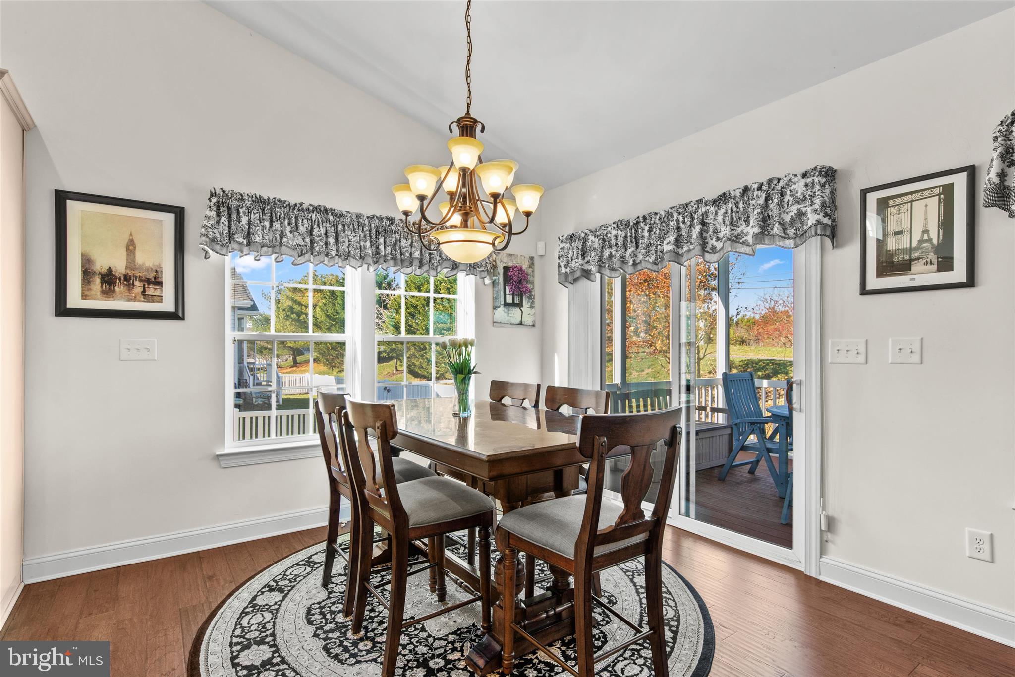 VINCENT OVERLOOK - Residential