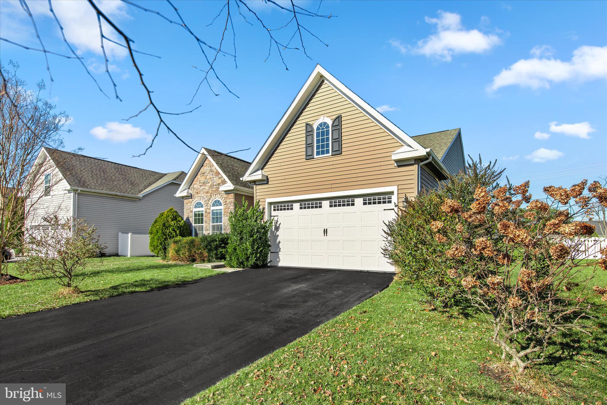 VINCENT OVERLOOK - Residential