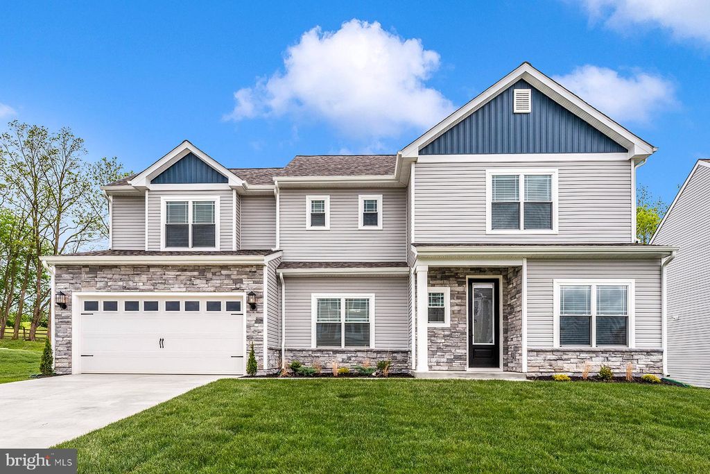 Photo of 512 Abigail Avenue, WAYNESBORO, PA 17268 (MLS # PAFL2031246)