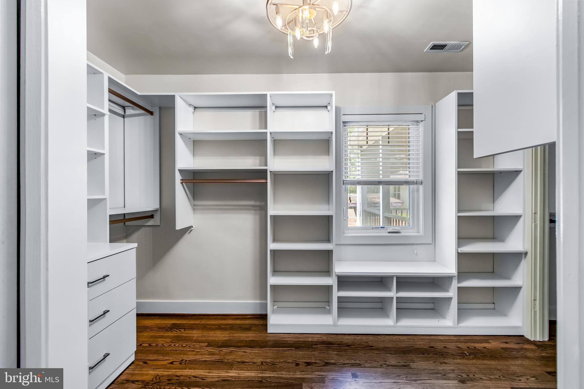 BANNOCKBURN - Residential