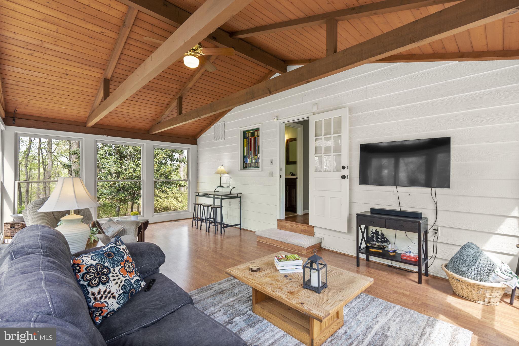 BRADFORDS REST - Residential