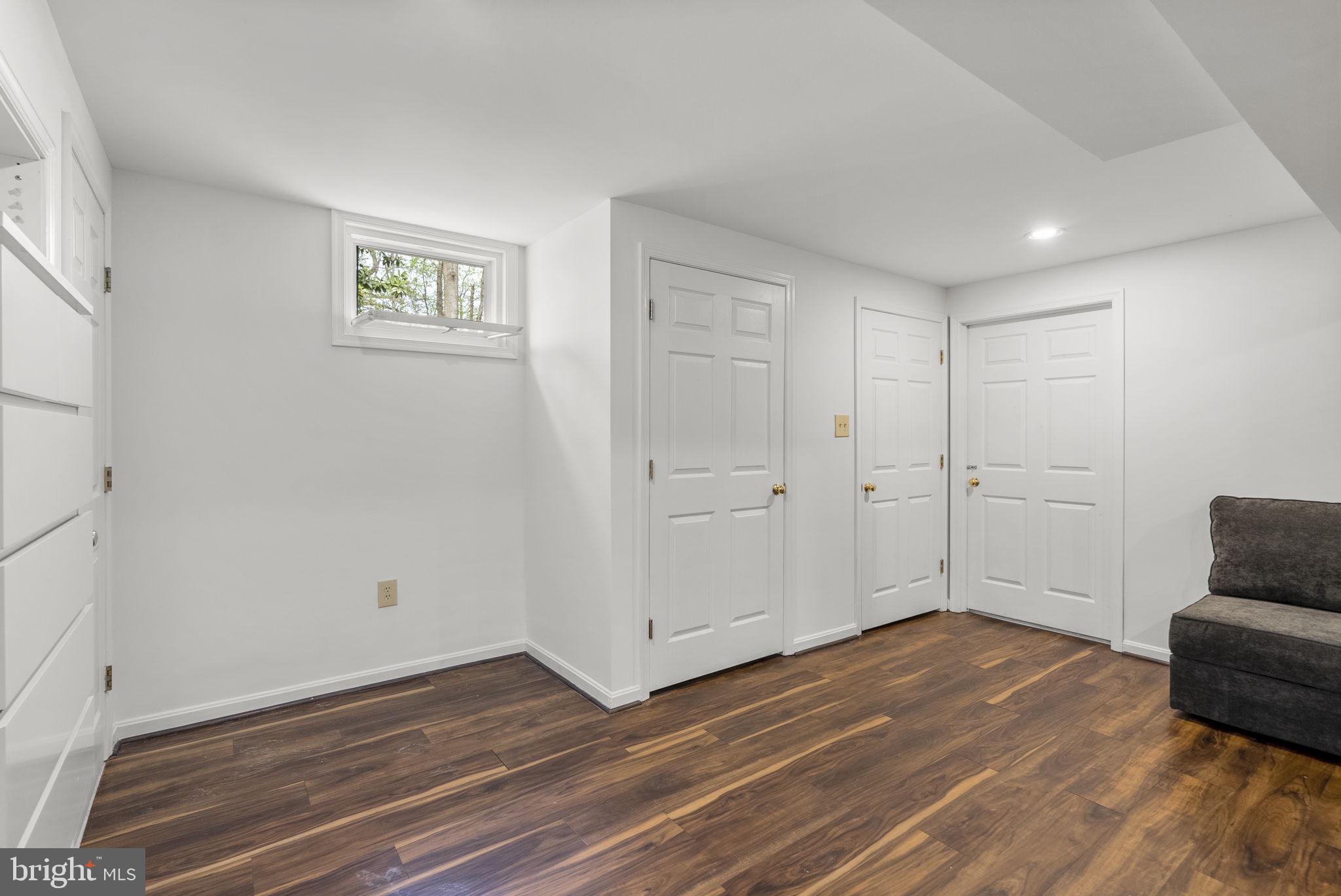 BRADFORDS REST - Residential