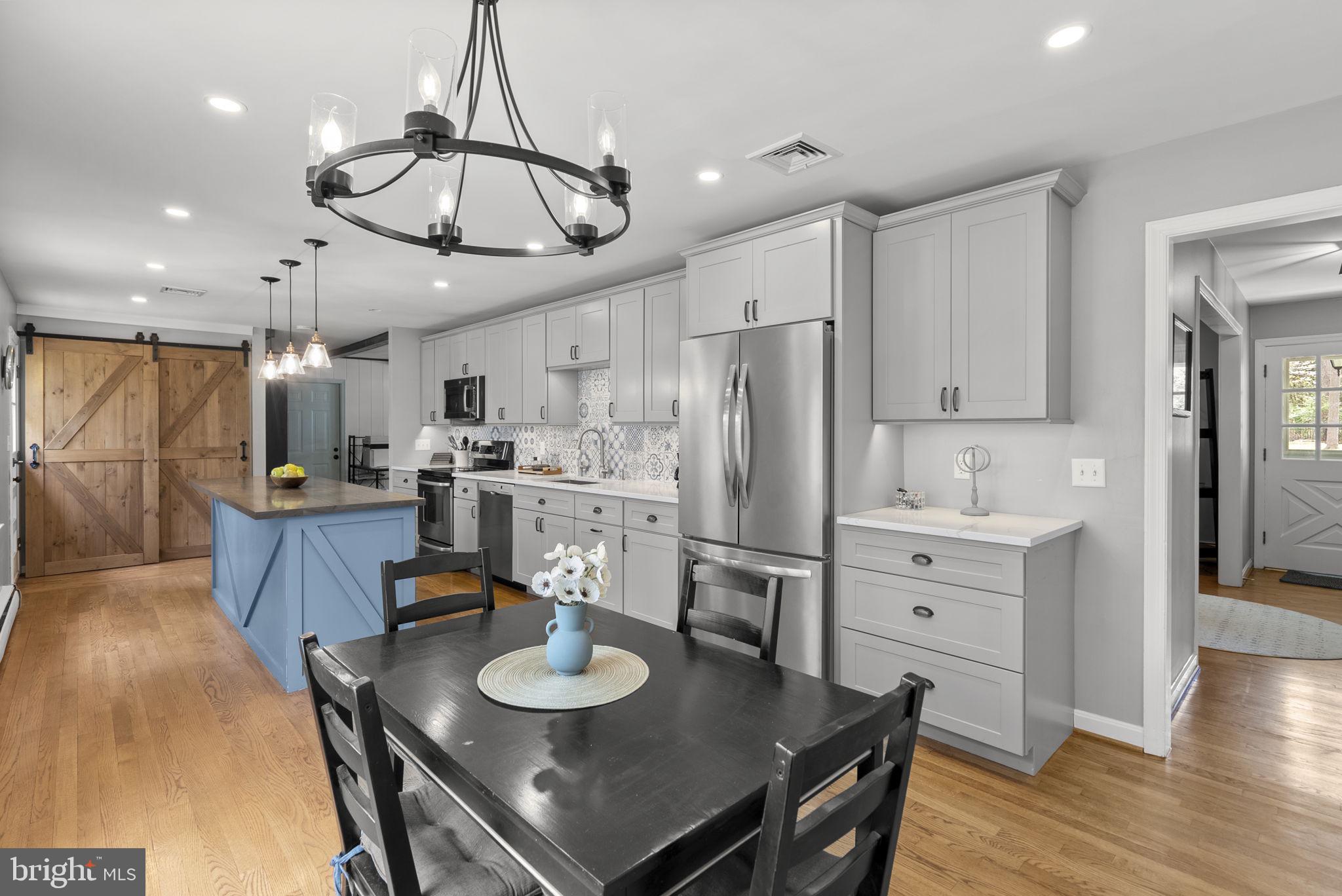 BRADFORDS REST - Residential