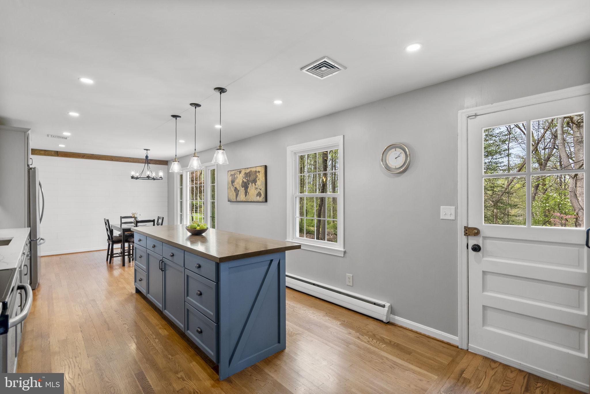 BRADFORDS REST - Residential