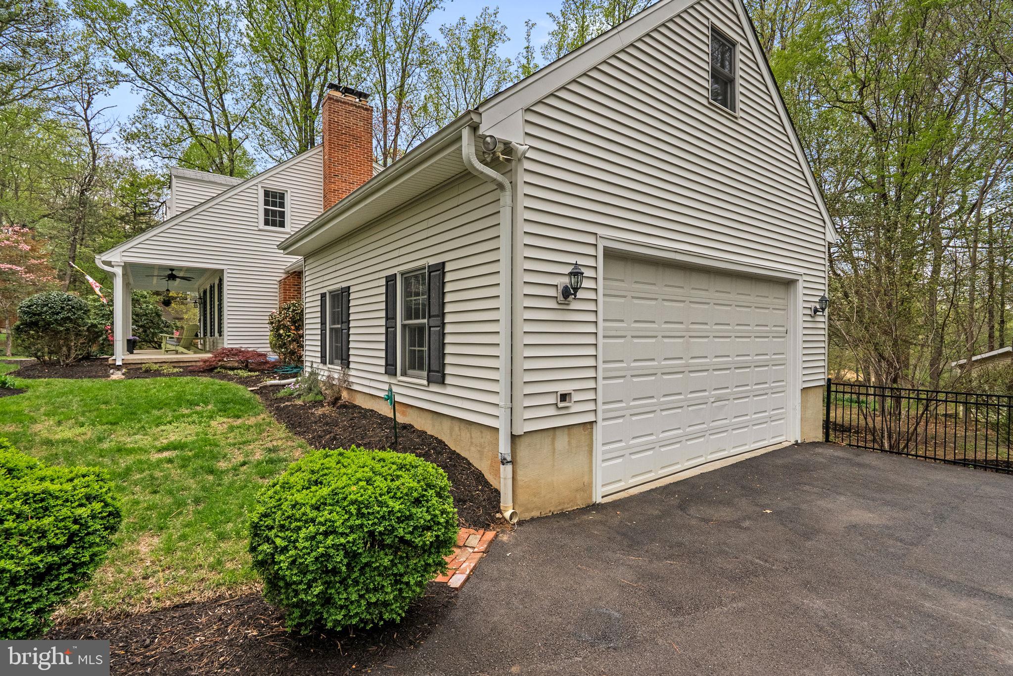 BRADFORDS REST - Residential