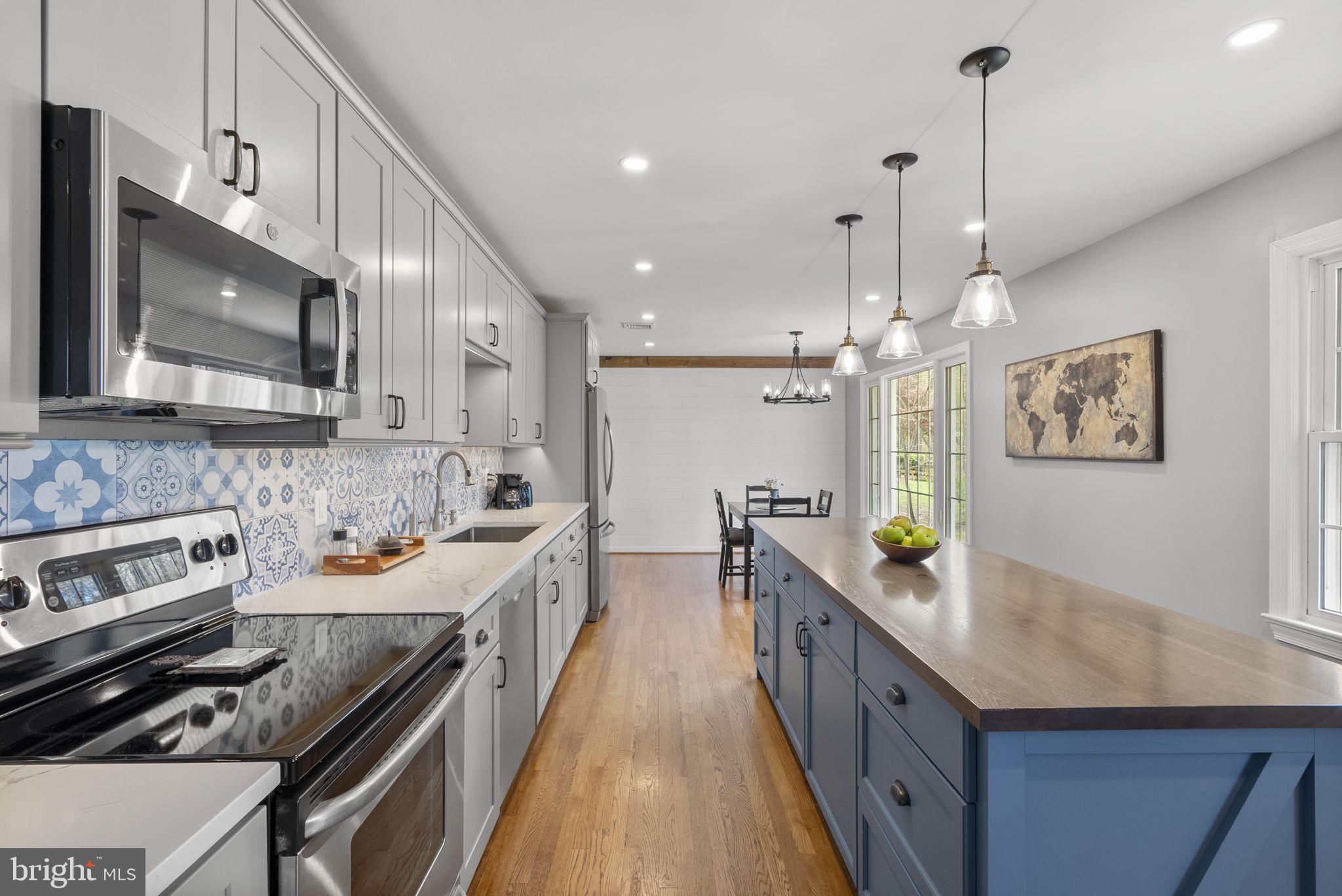 BRADFORDS REST - Residential