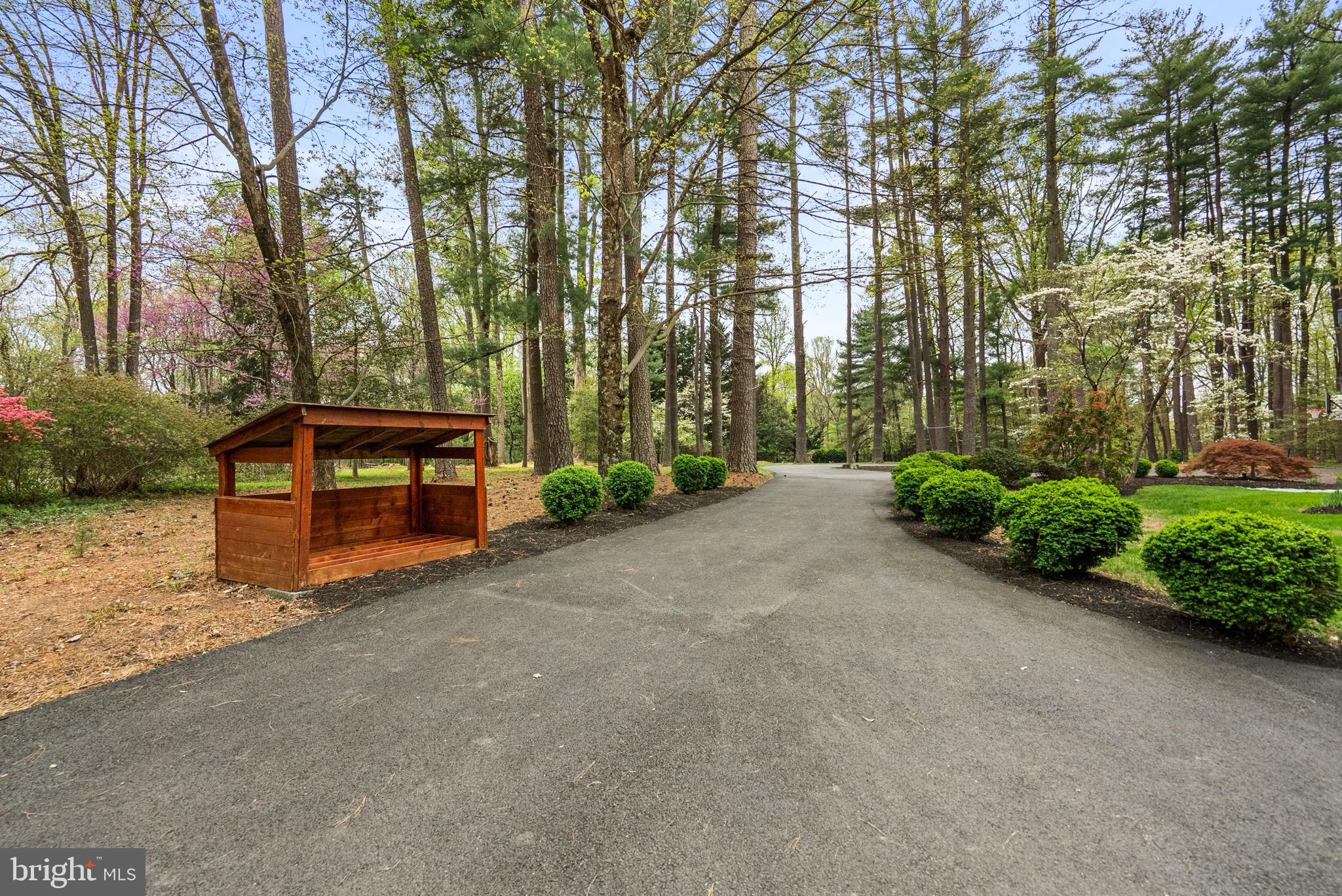 BRADFORDS REST - Residential