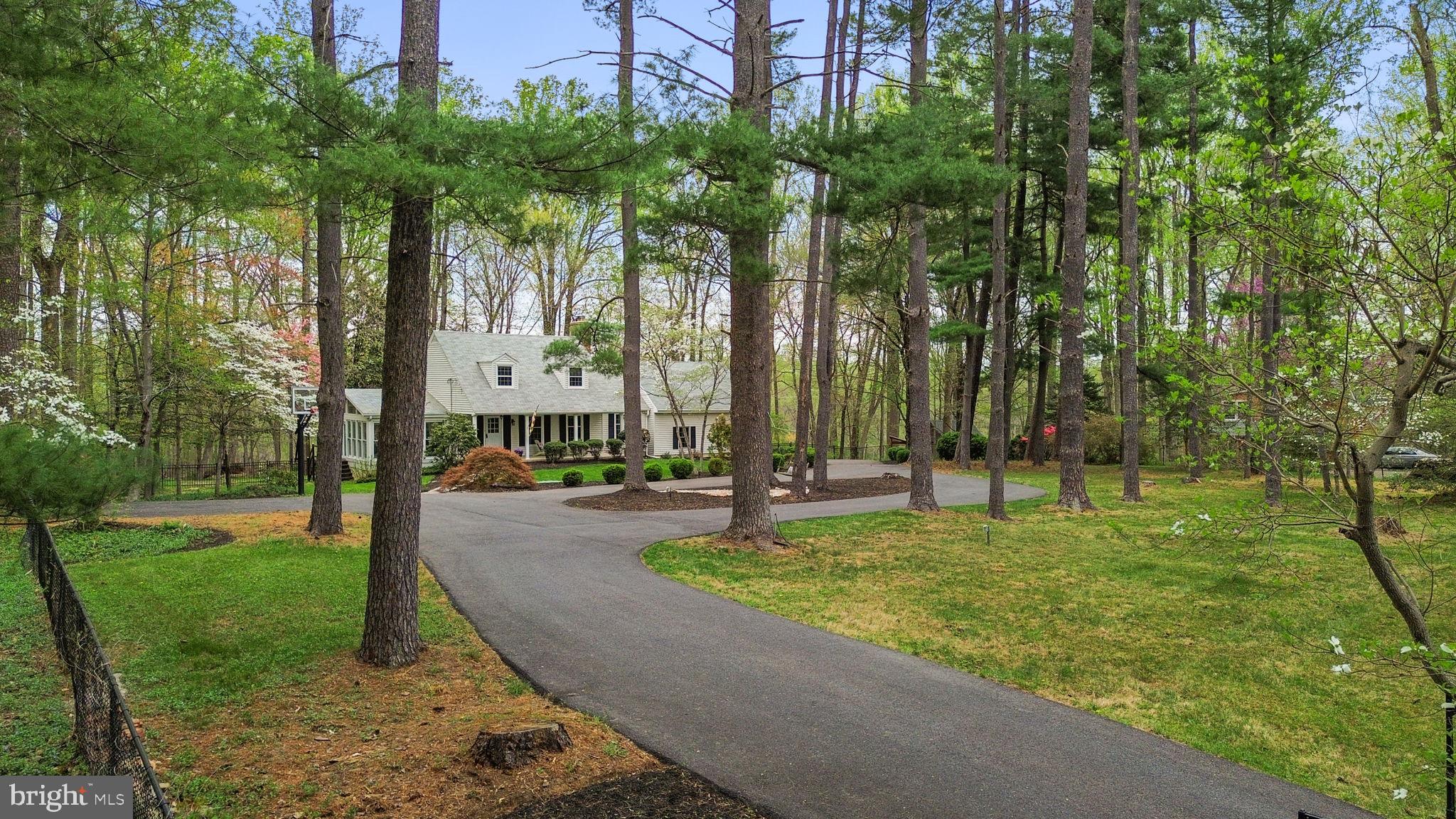 BRADFORDS REST - Residential