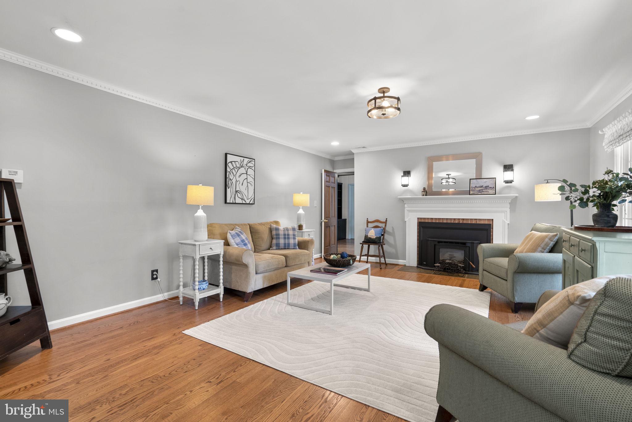 BRADFORDS REST - Residential