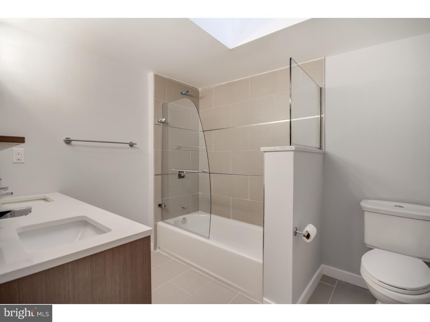 PASSYUNK SQUARE - Residential