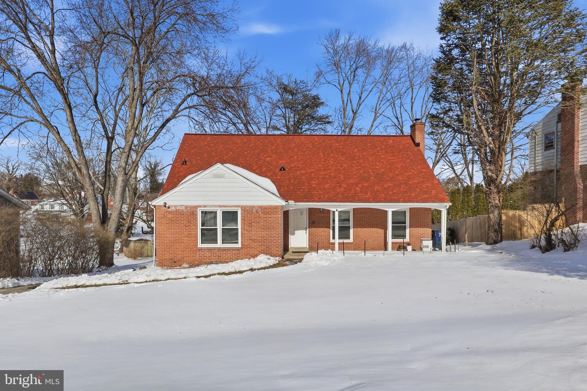 1529 SPRINGSIDE DRIVE